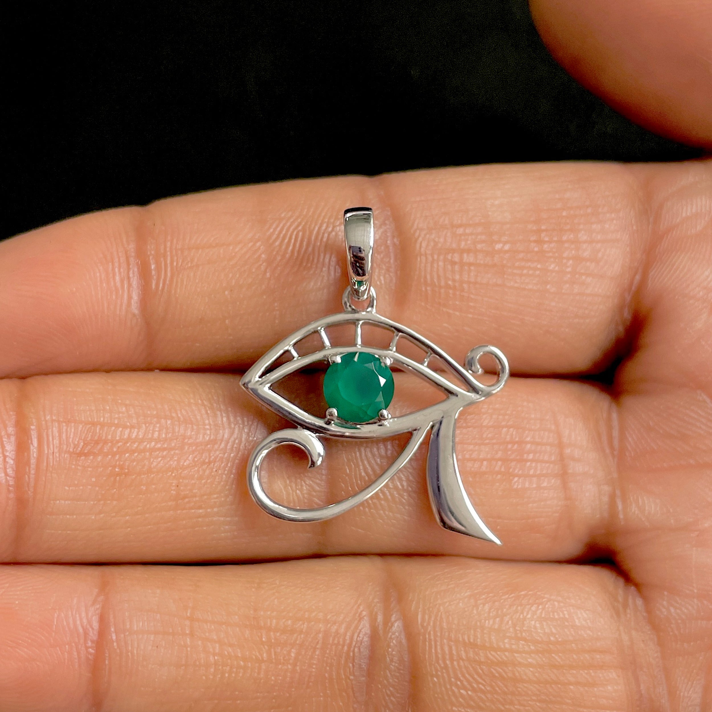 Green Onyx Eye Of Horus Pendant-(GRO-SN-173.)