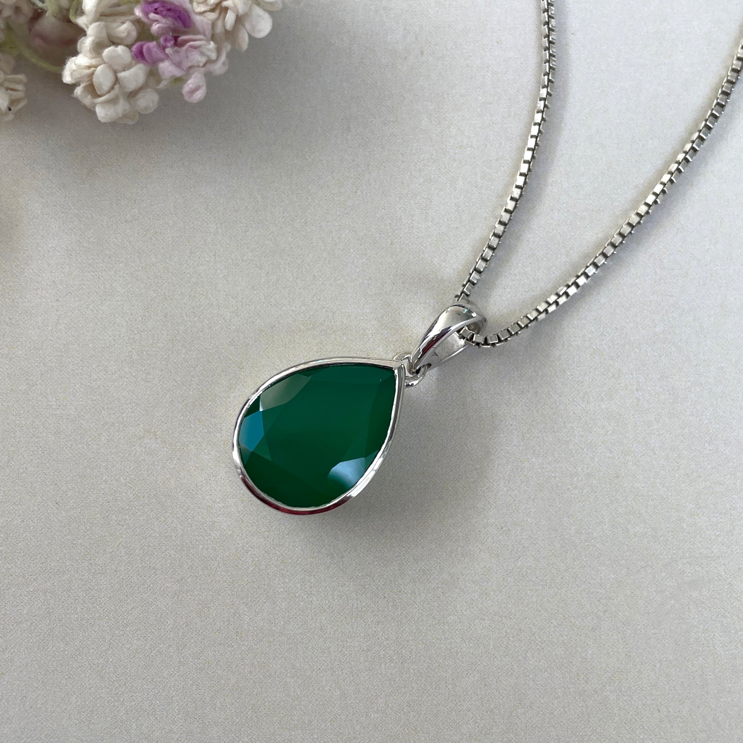 Green Onyx Pendant-(GRO-SP-454.)