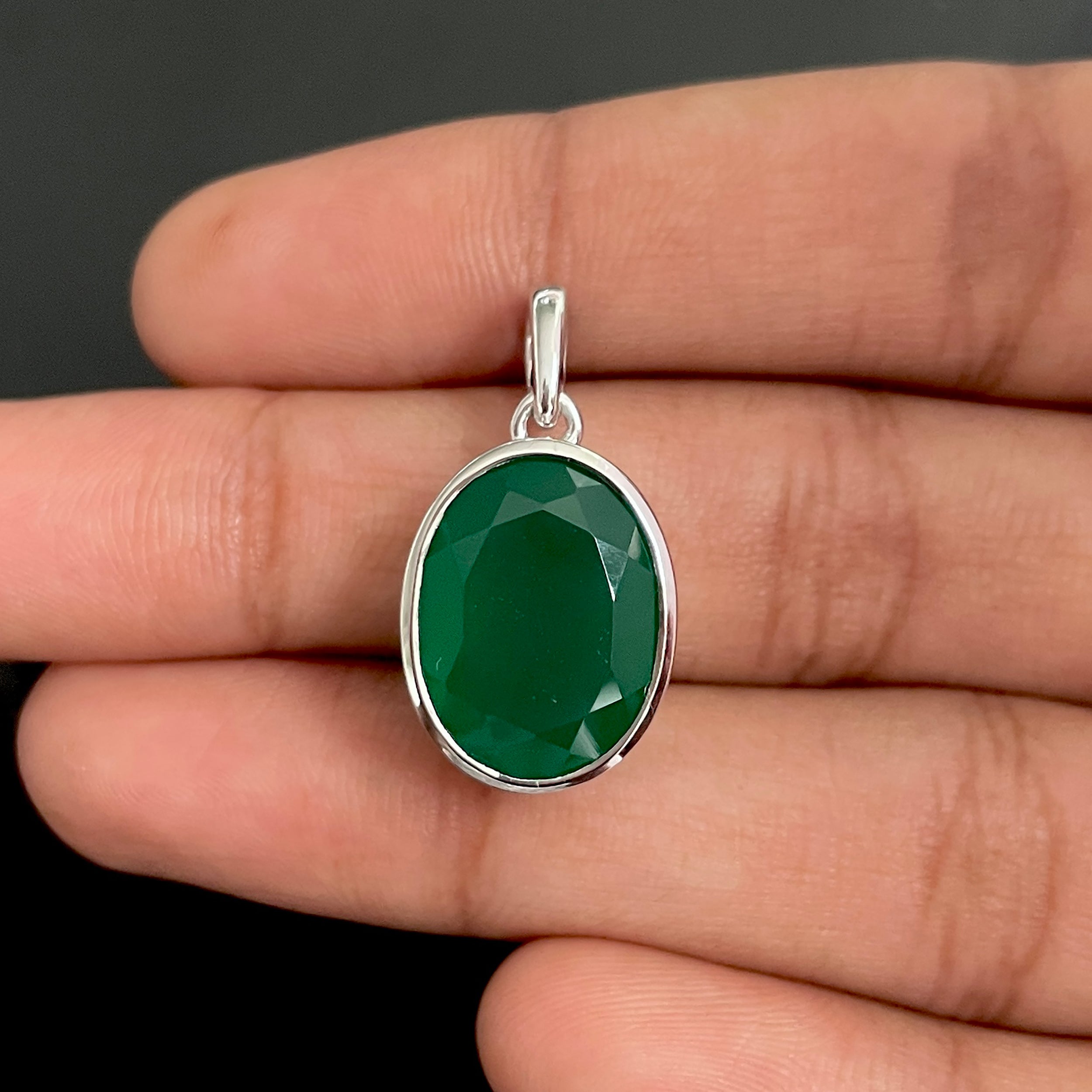 Green Onyx Pendant-(GRO-SP-458.)