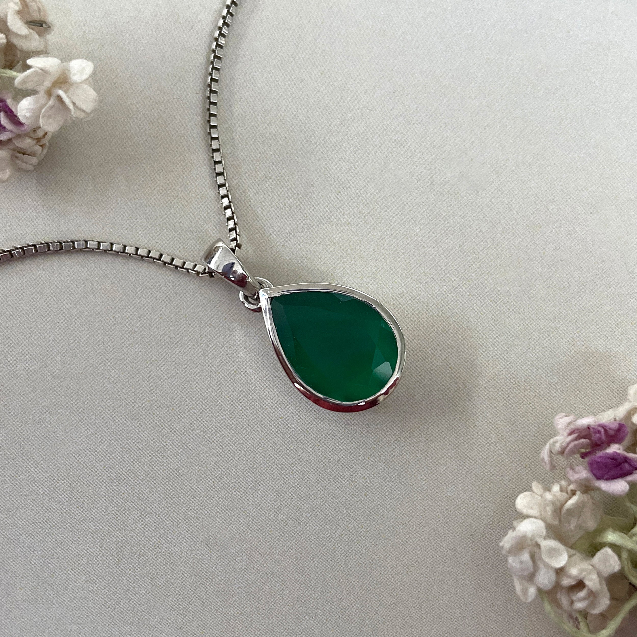 Green Onyx Pendant-(GRO-SP-463.)