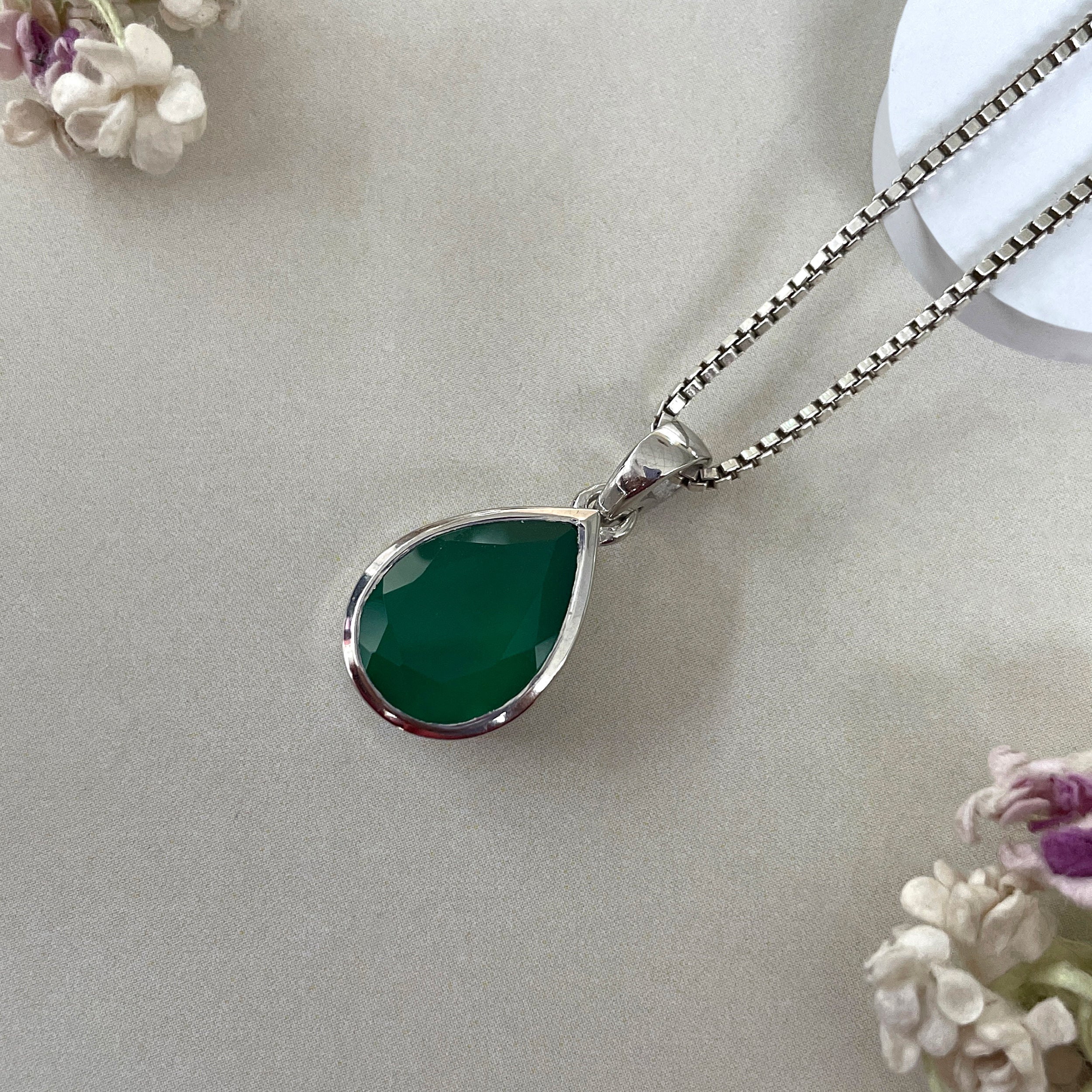 Green Onyx Pendant-(GRO-SP-463.)