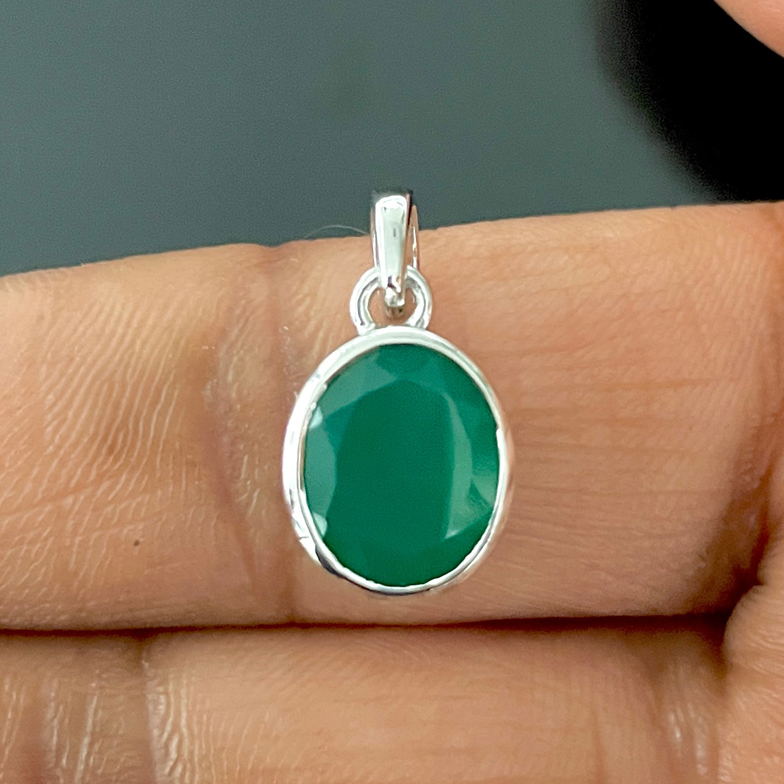 Green Onyx Pendant-(GRO-SP-466.)