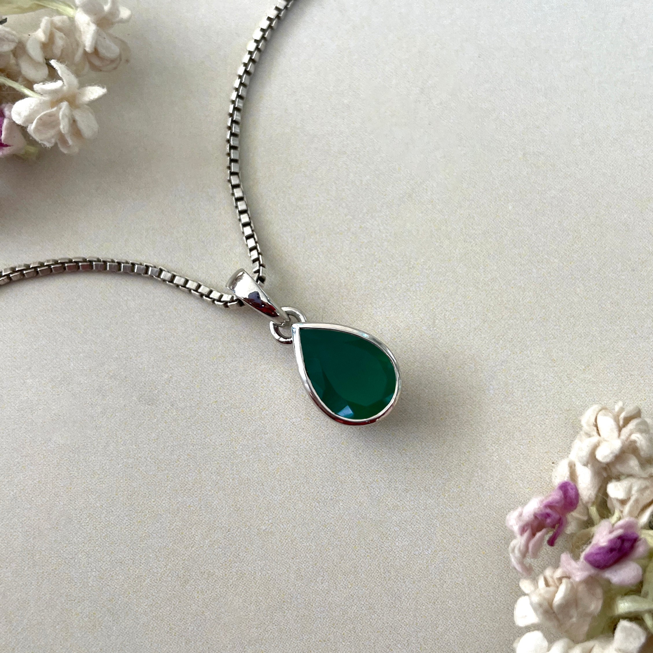 Green Onyx Pendant-(GRO-SP-468.)