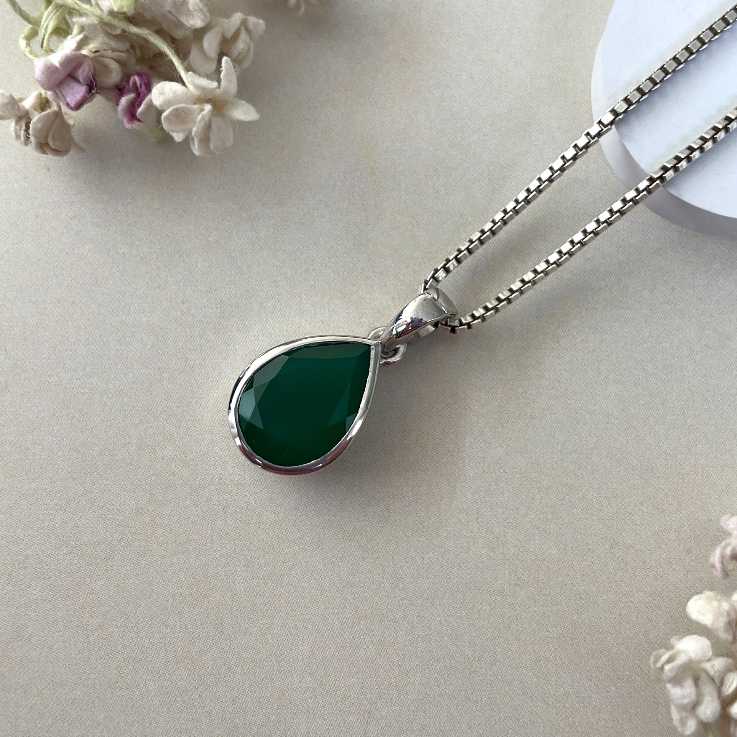 Green Onyx Pendant-(GRO-SP-470.)