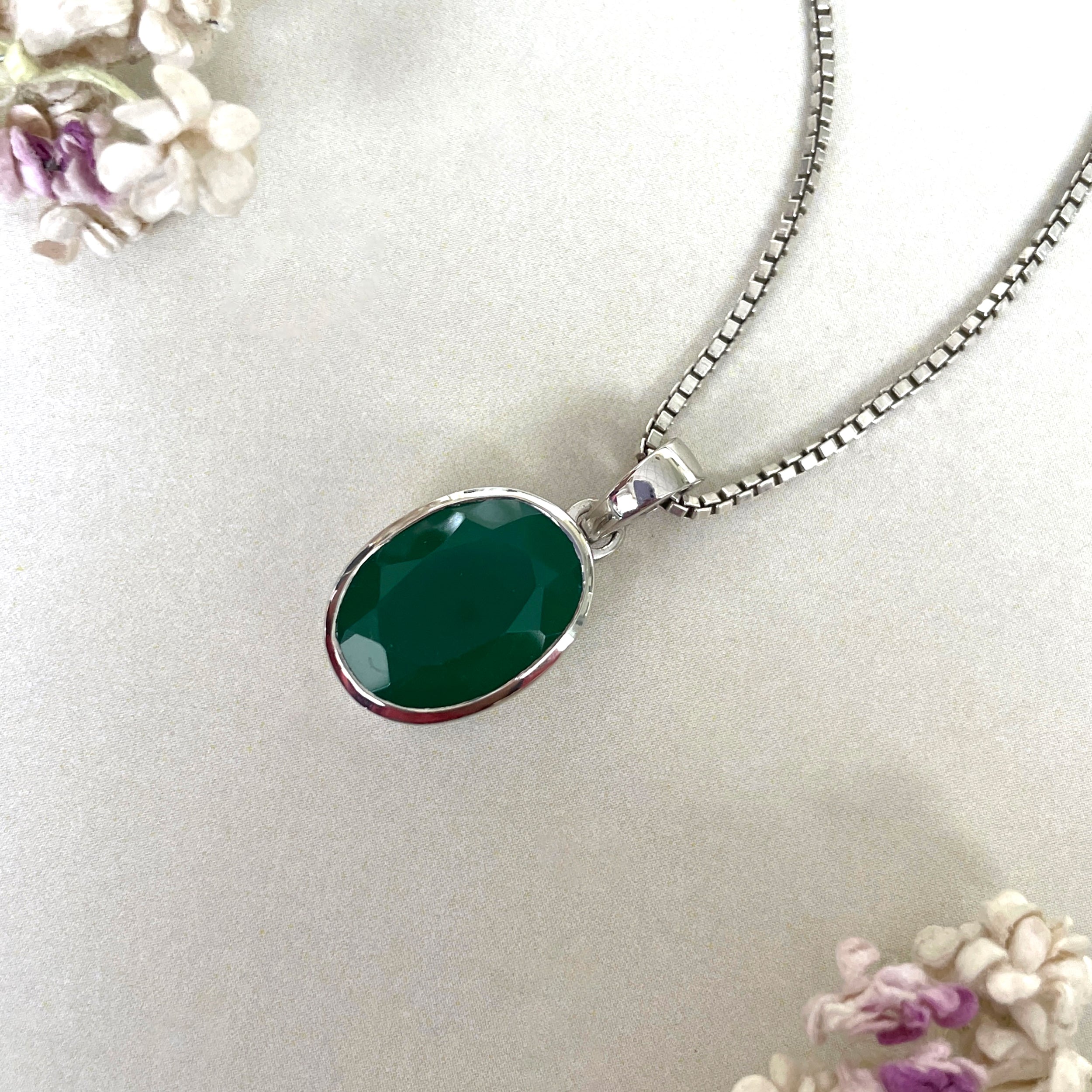 Green Onyx Pendant-(GRO-SP-471.)