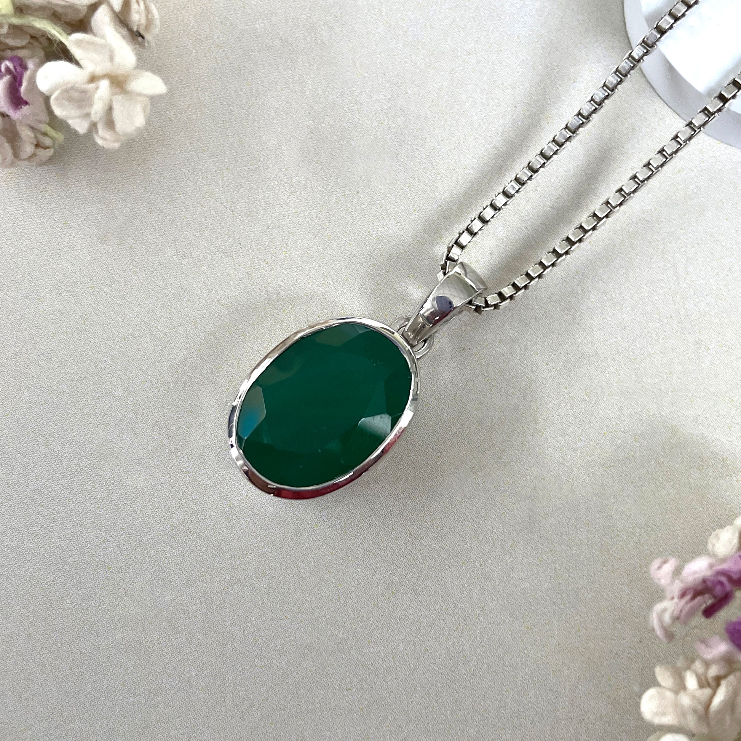 Green Onyx Pendant-(GRO-SP-471.)