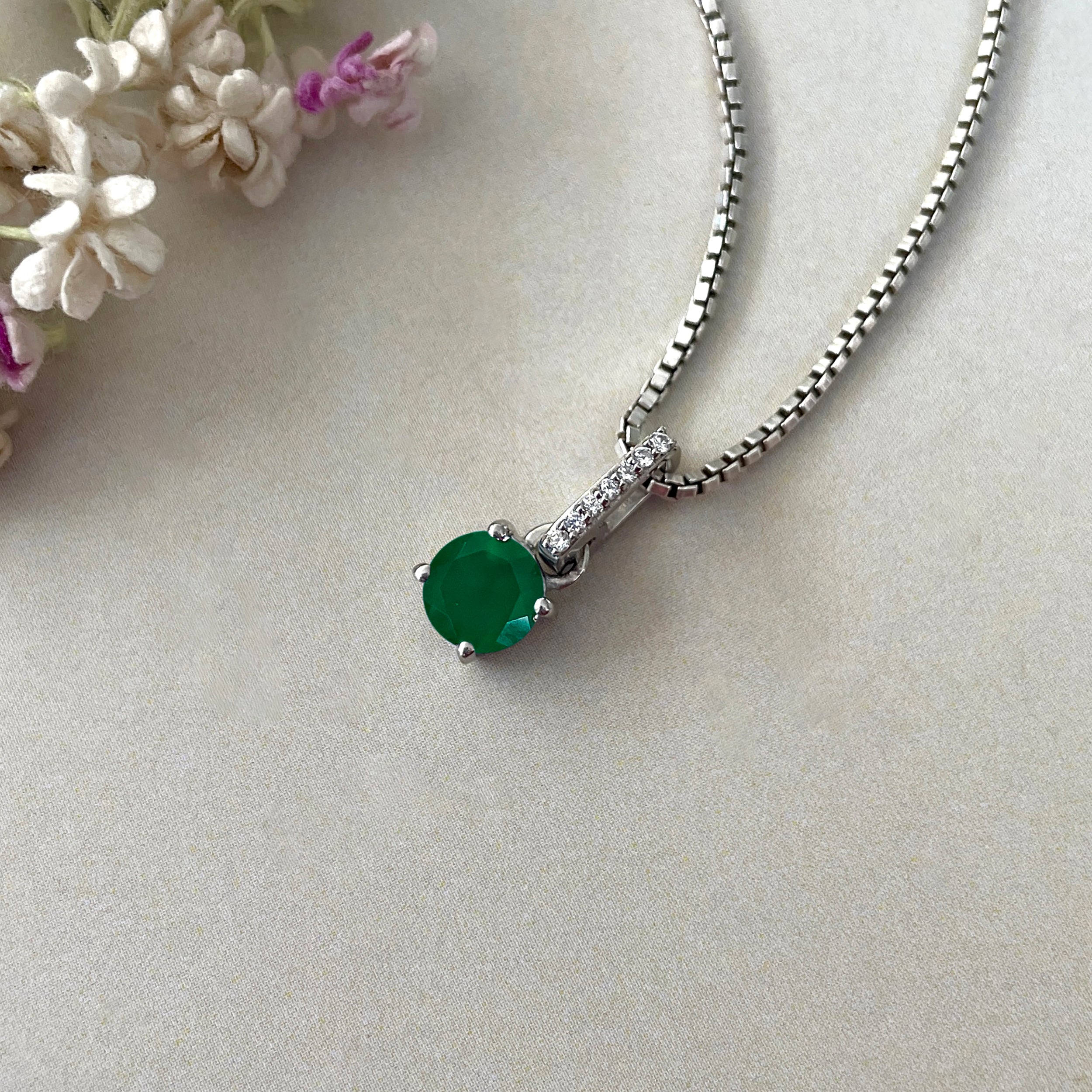 Green Onyx Pendant-(GRO-SP-549.)