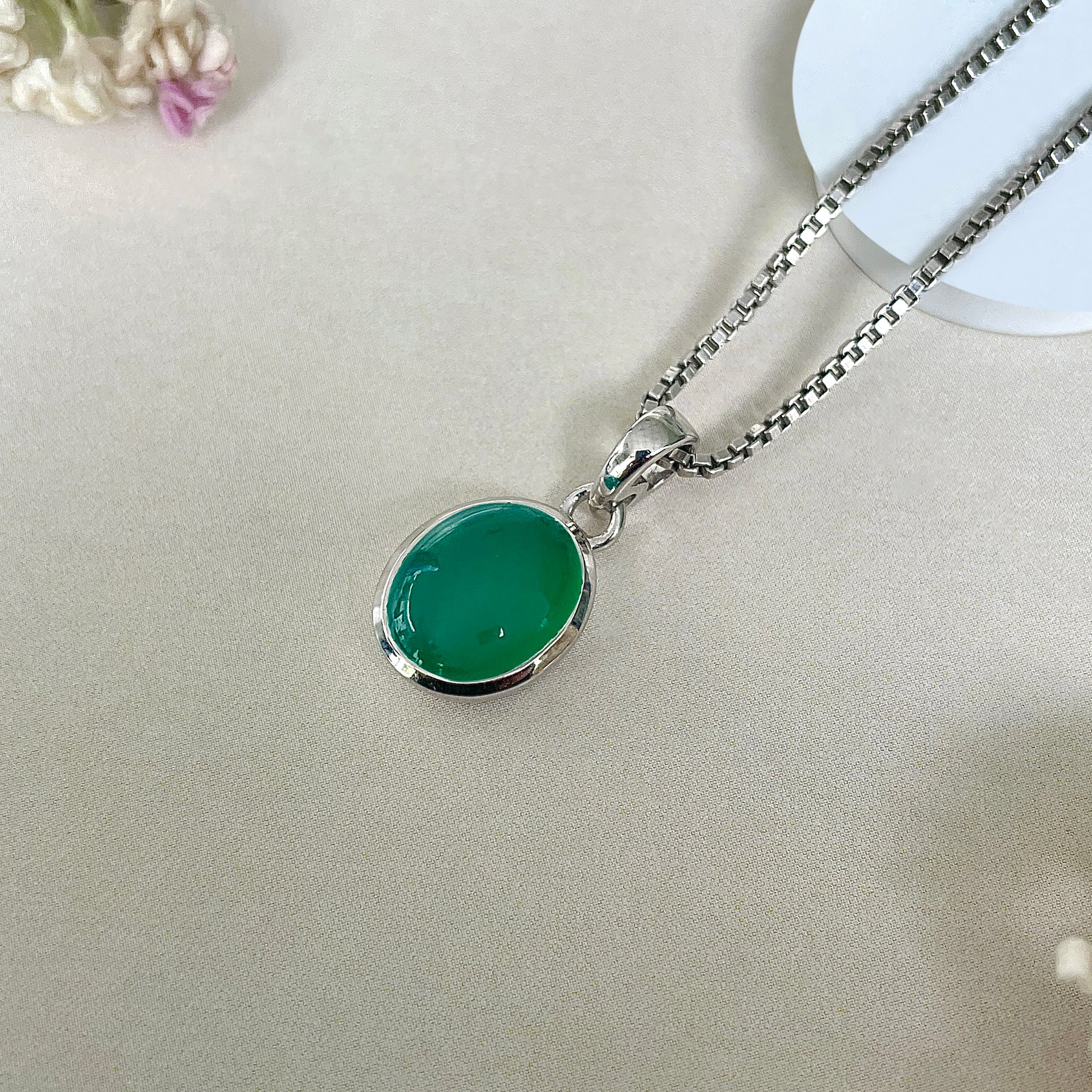 Green Onyx Pendant-(GRO-SP-684.)