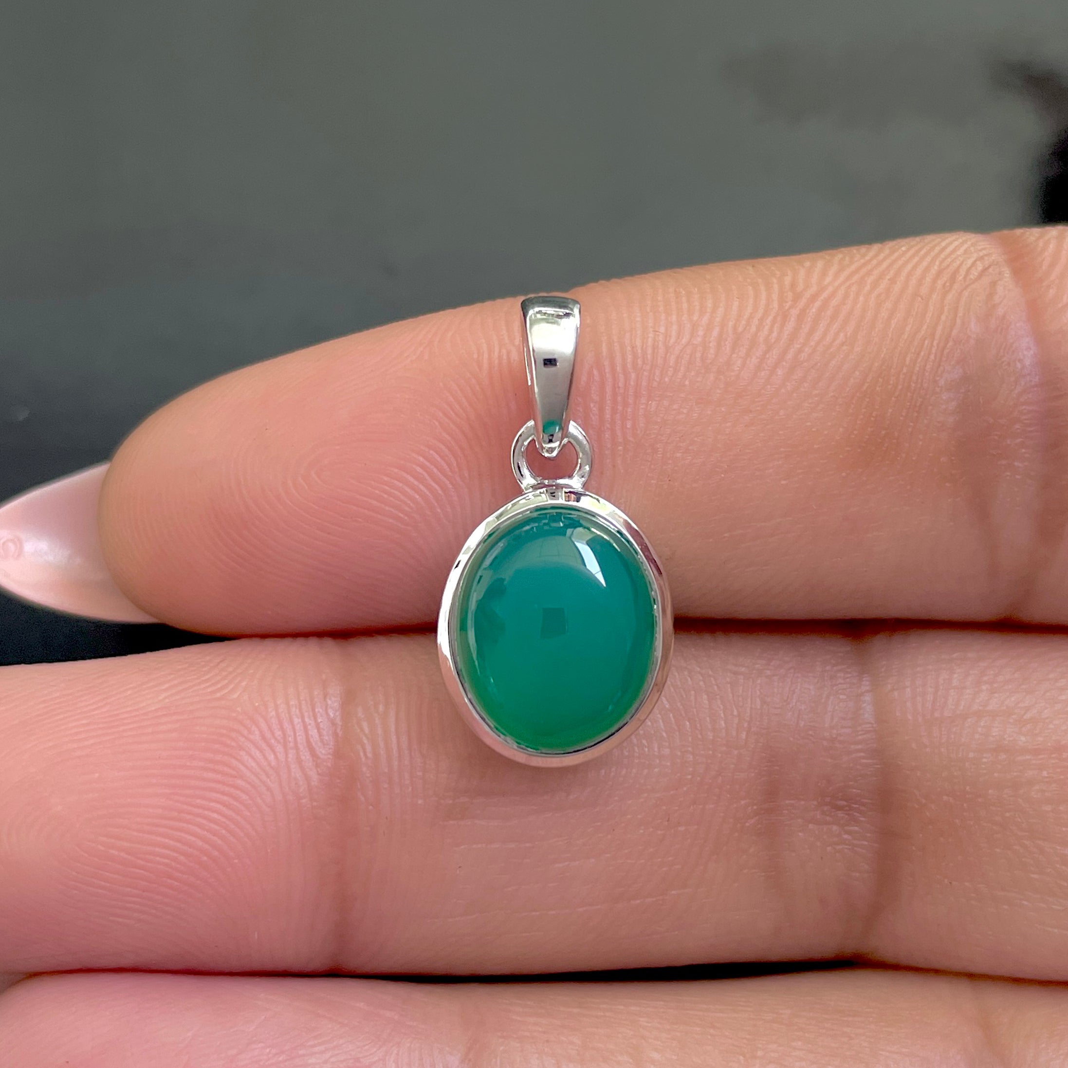 Green Onyx Pendant-(GRO-SP-684.)