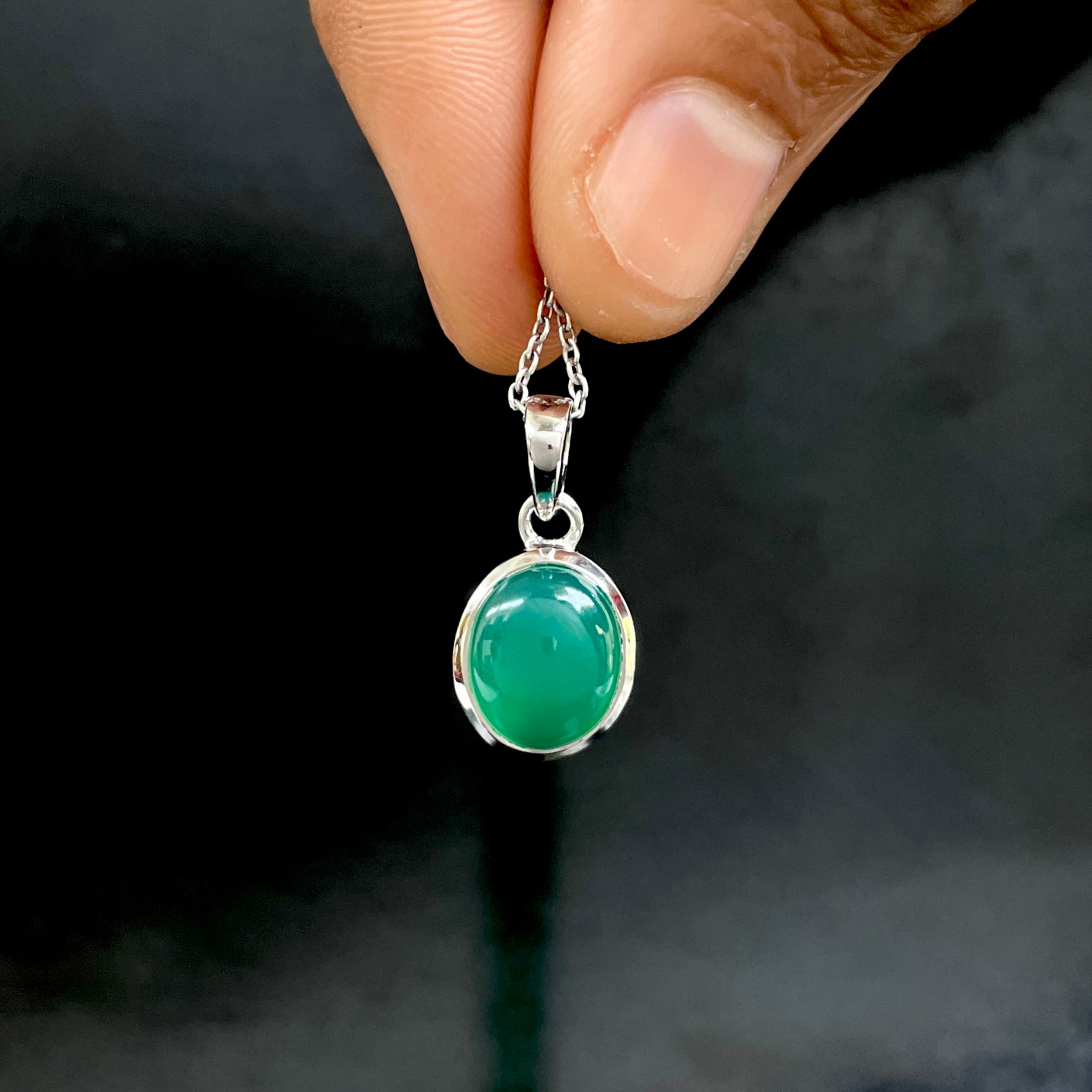 Green Onyx Pendant-(GRO-SP-684.)