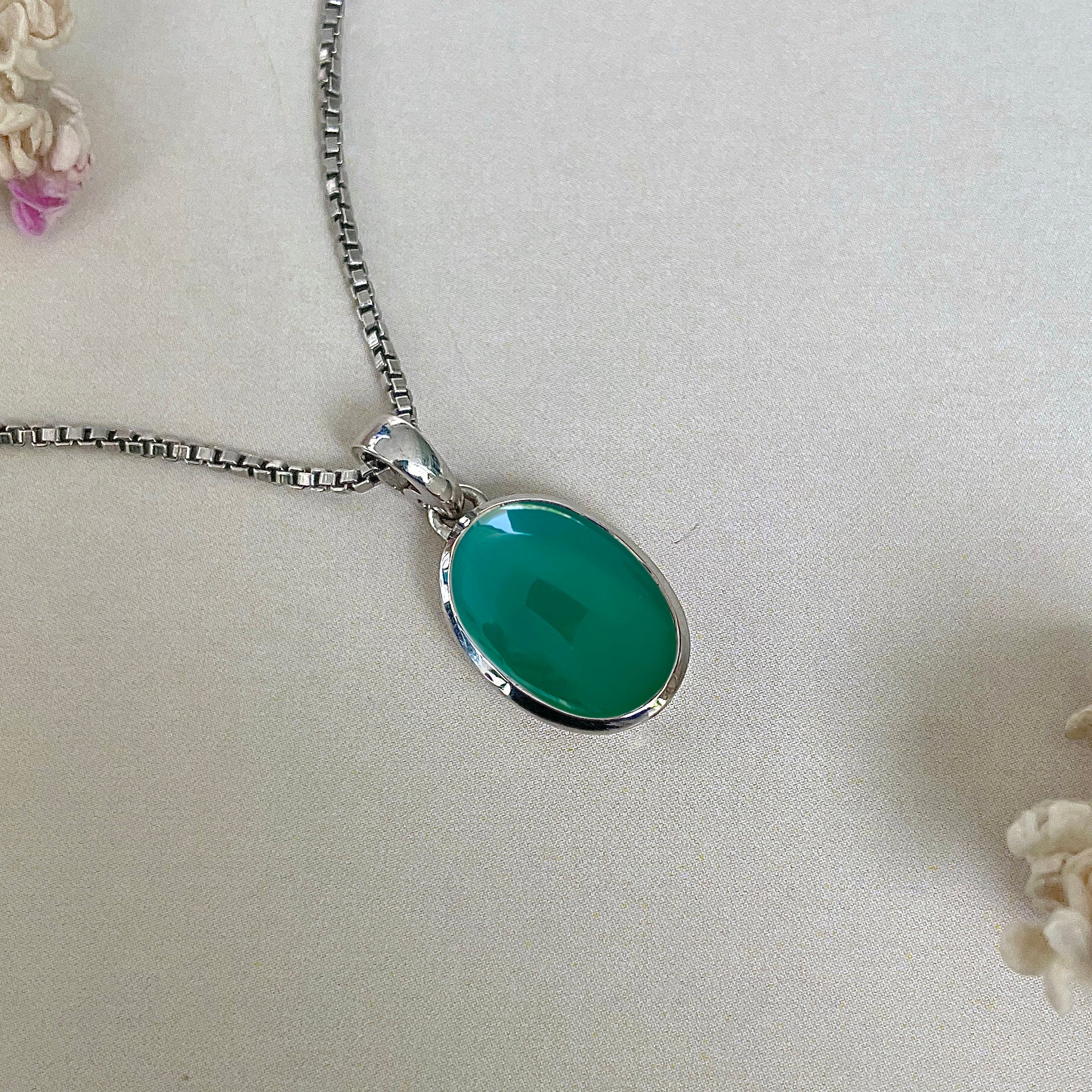 Green Onyx Pendant-(GRO-SP-686.)
