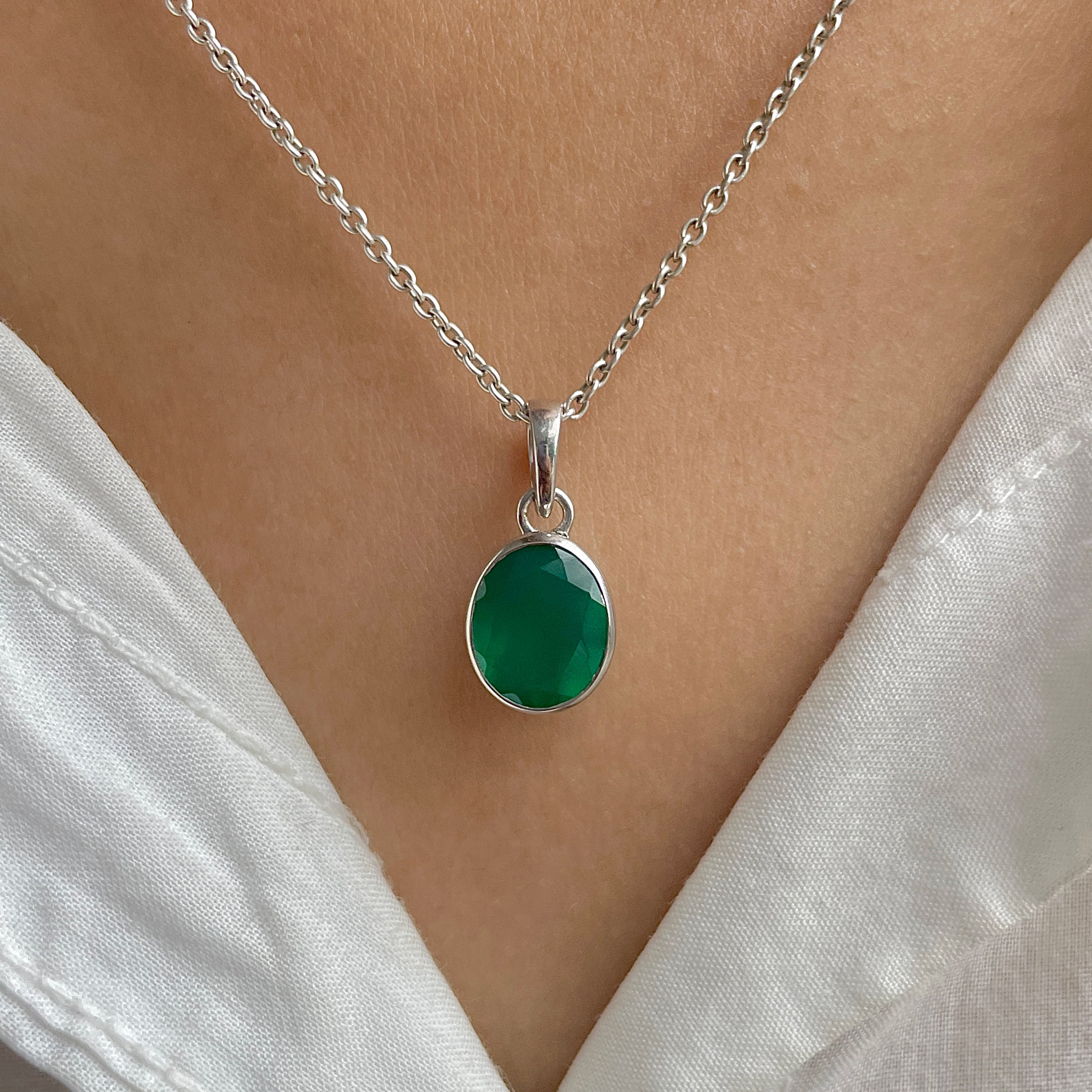 Green Onyx Pendant-(GRO-SP-734.)