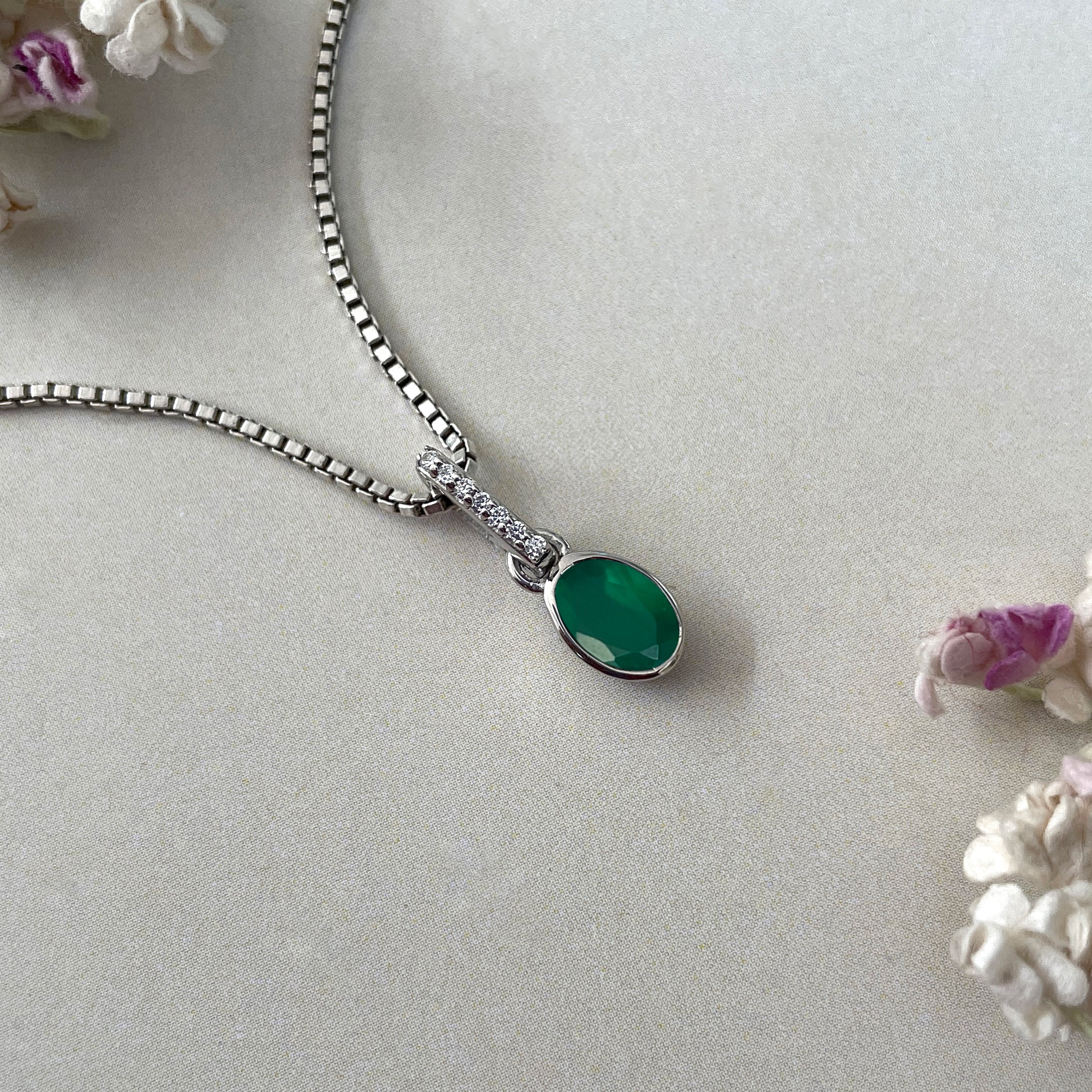 Green Onyx & White Topaz Pendant-(GRO-SP-780.)