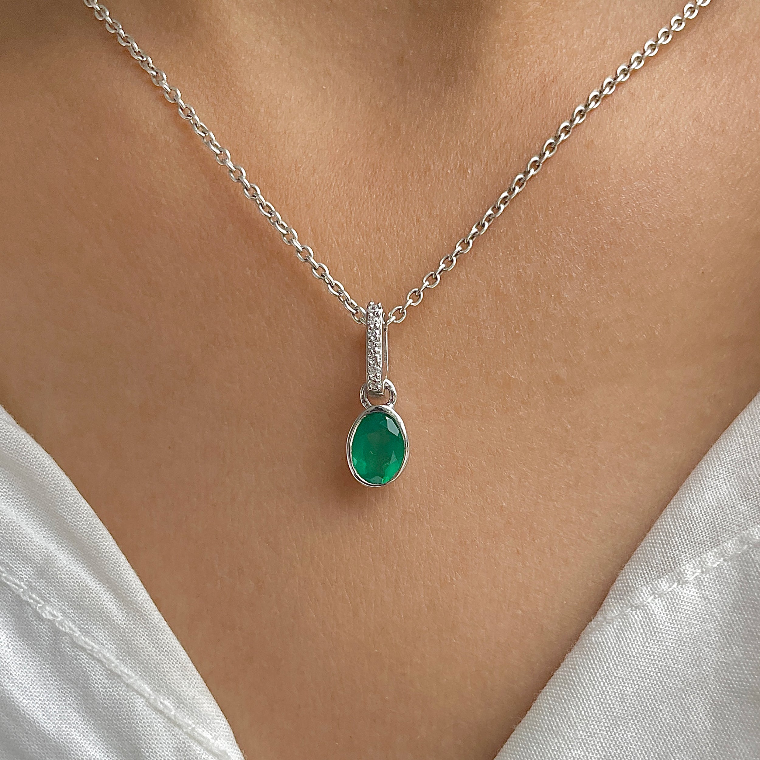 Green Onyx & White Topaz Pendant-(GRO-SP-780.)