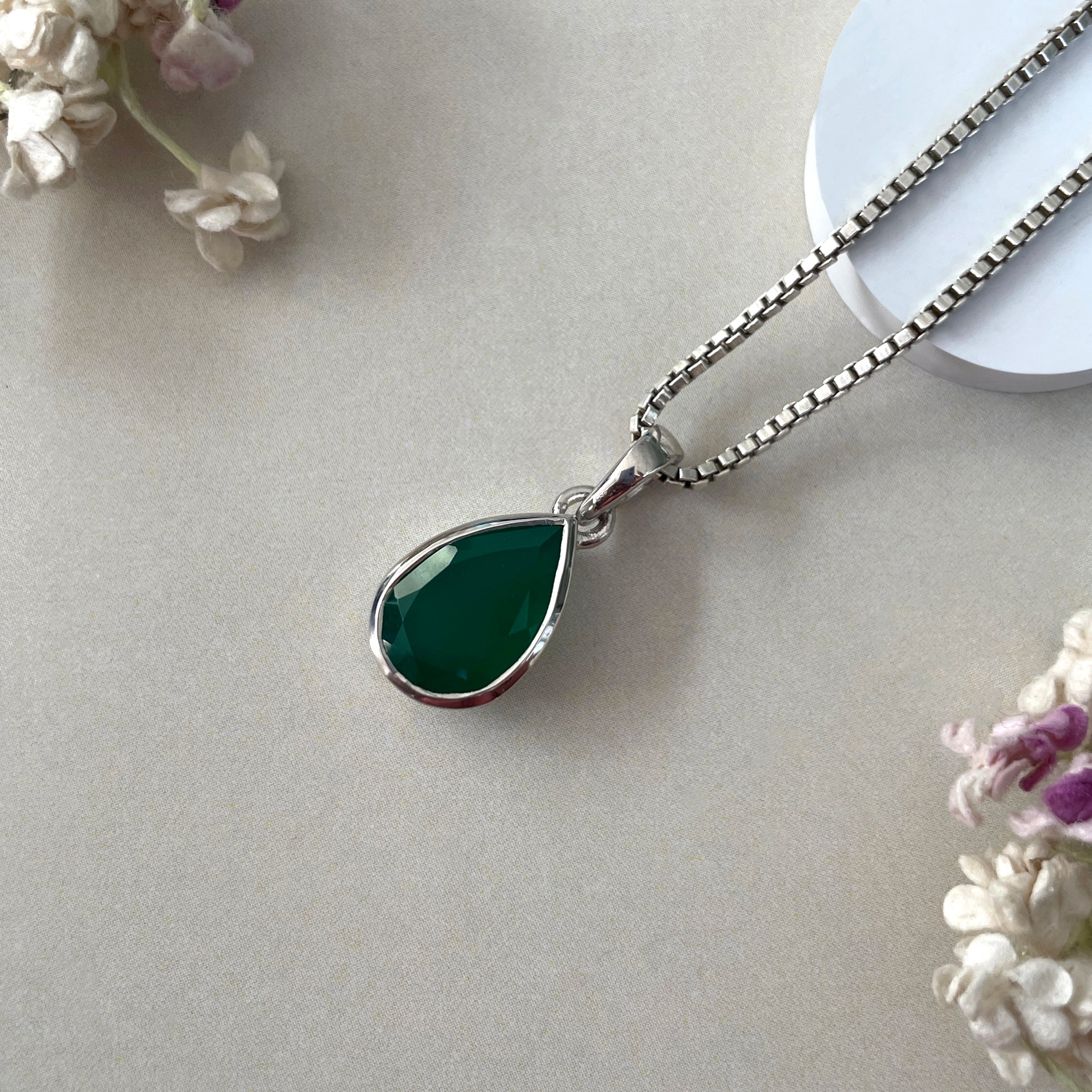 Green Onyx Pendant-(GRO-SP-790.)