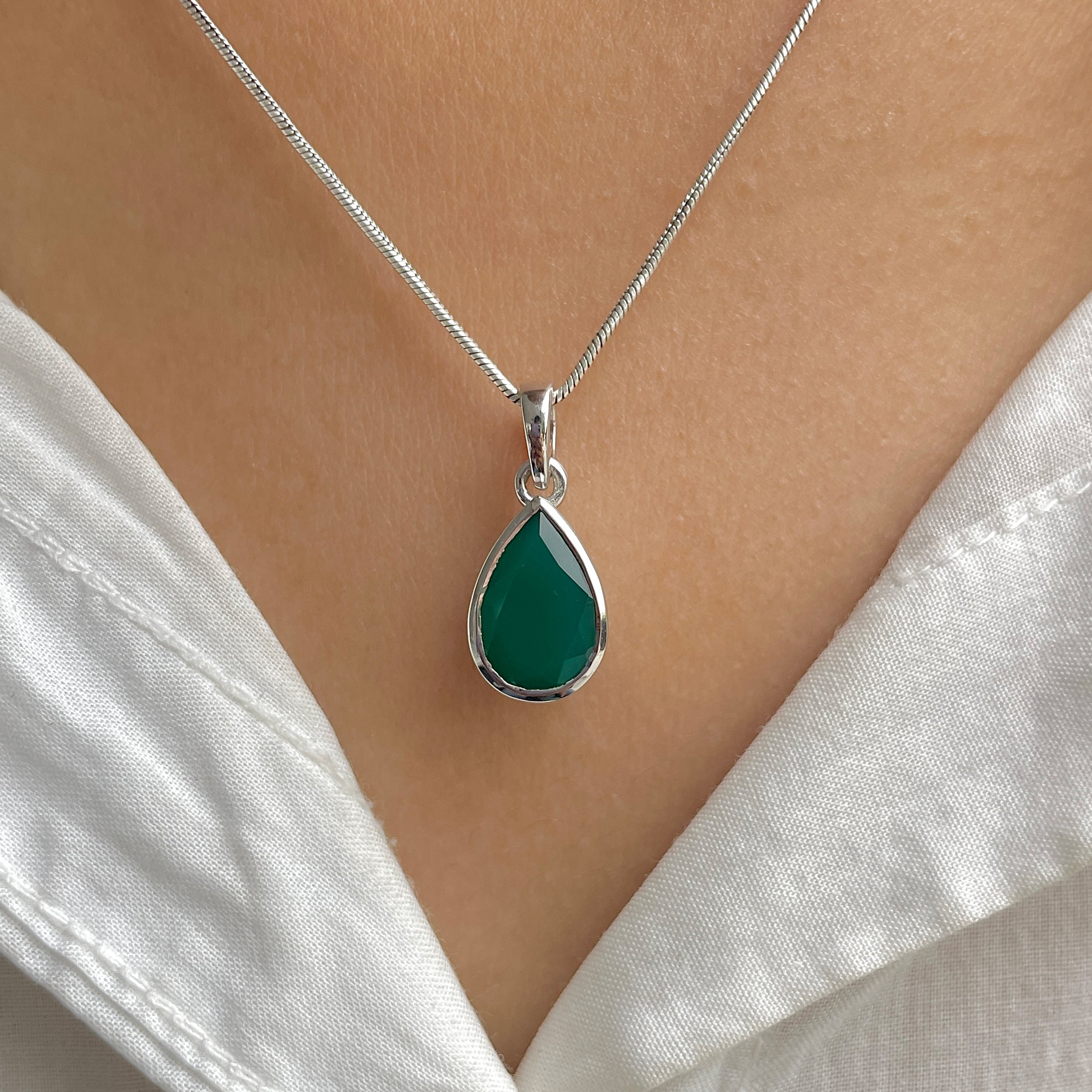 Green Onyx Pendant-(GRO-SP-790.)
