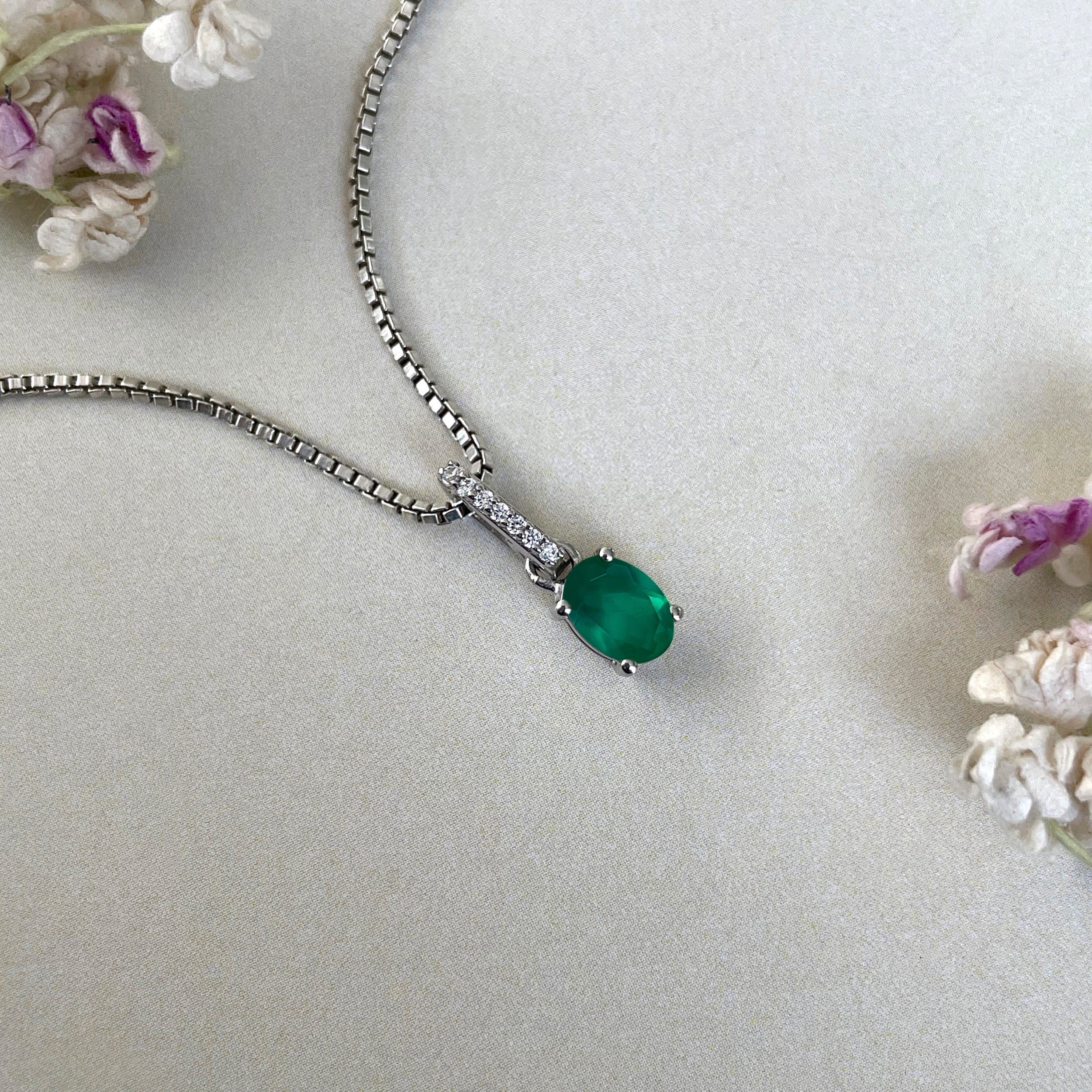 Green Onyx & White Topaz Pendant-(GRO-SP-915.)