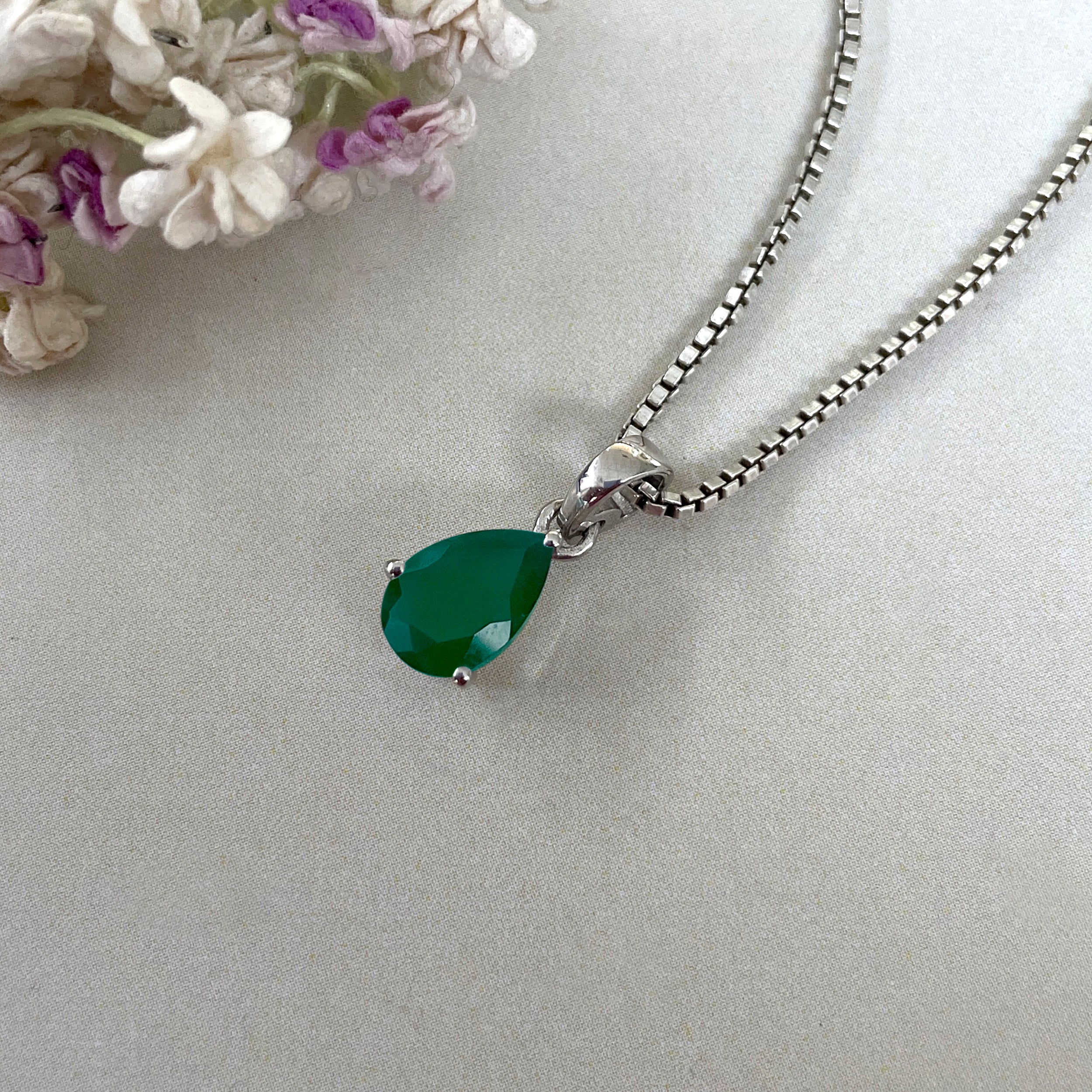 Green Onyx Pendant-(GRO-SP-917.)