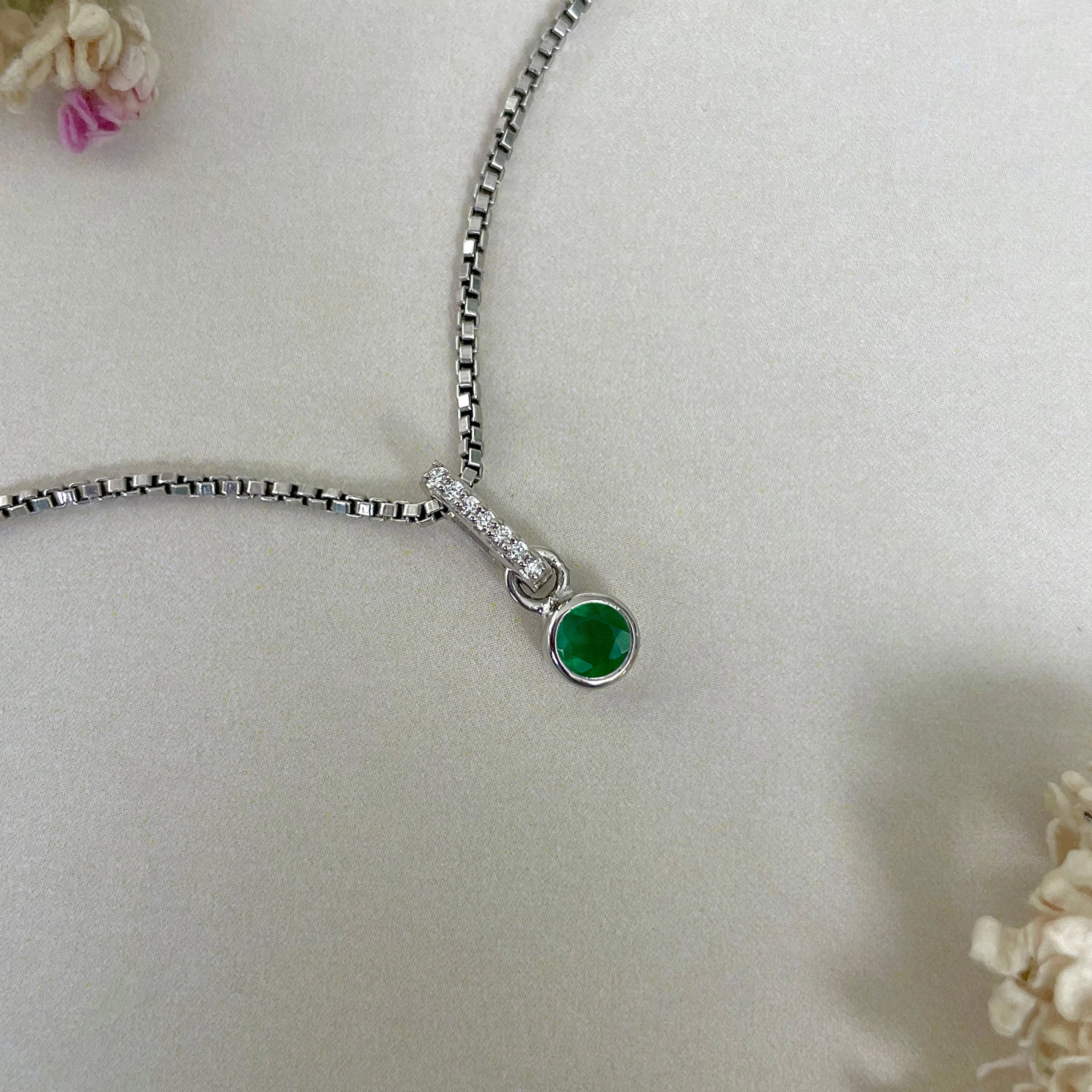 Green Onyx & White Topaz Pendant-(GRO-SP-999B.)