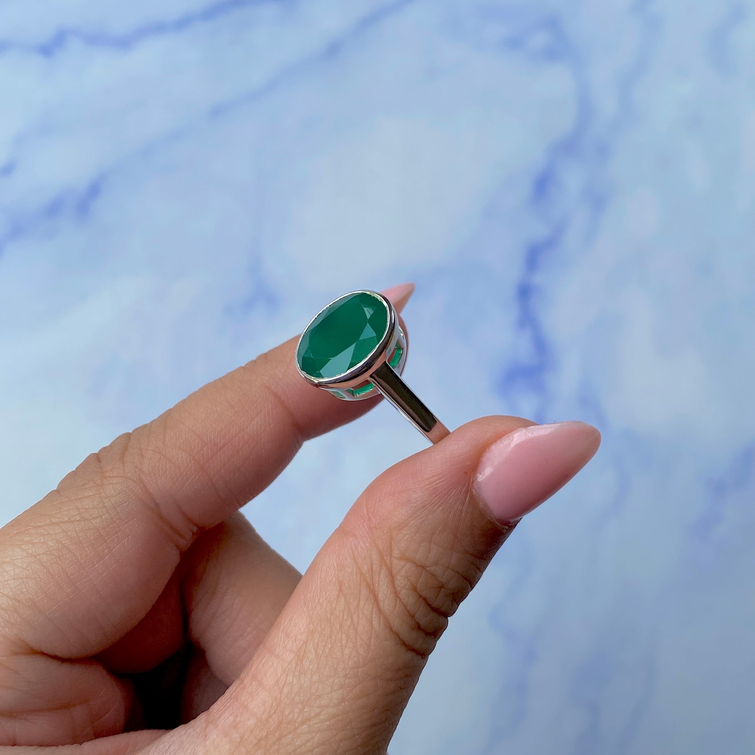Green Onyx Ring-(GRO-SR-1806.)