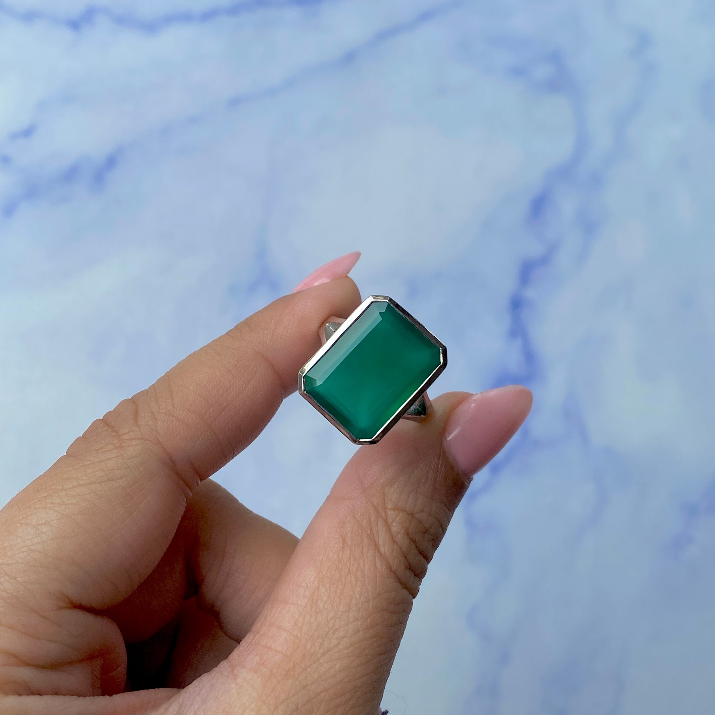 Green Onyx Ring-(GRO-SR-1847.)