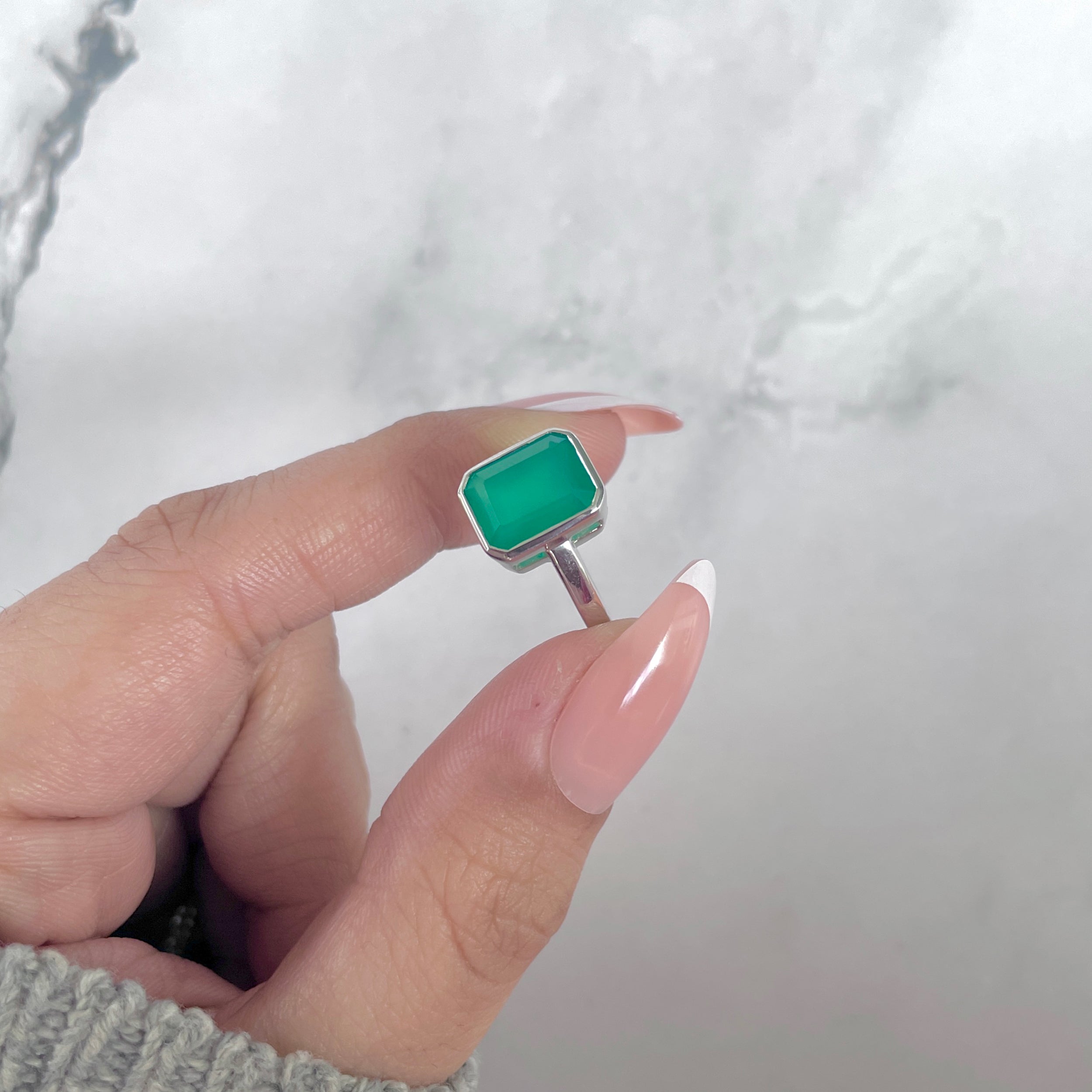 Green Onyx Ring-(GRO-SR-1926.)