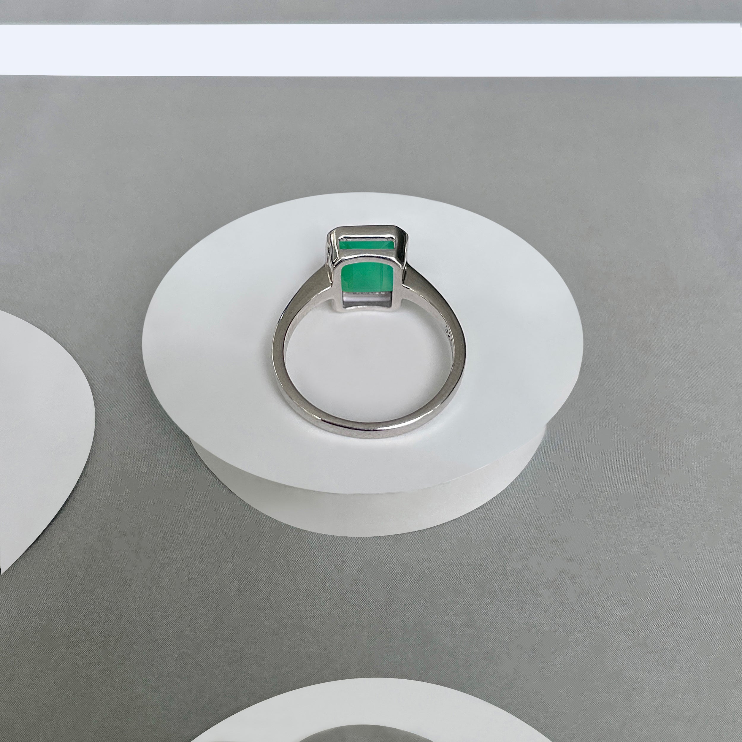 Green Onyx Ring-(GRO-SR-1926.)