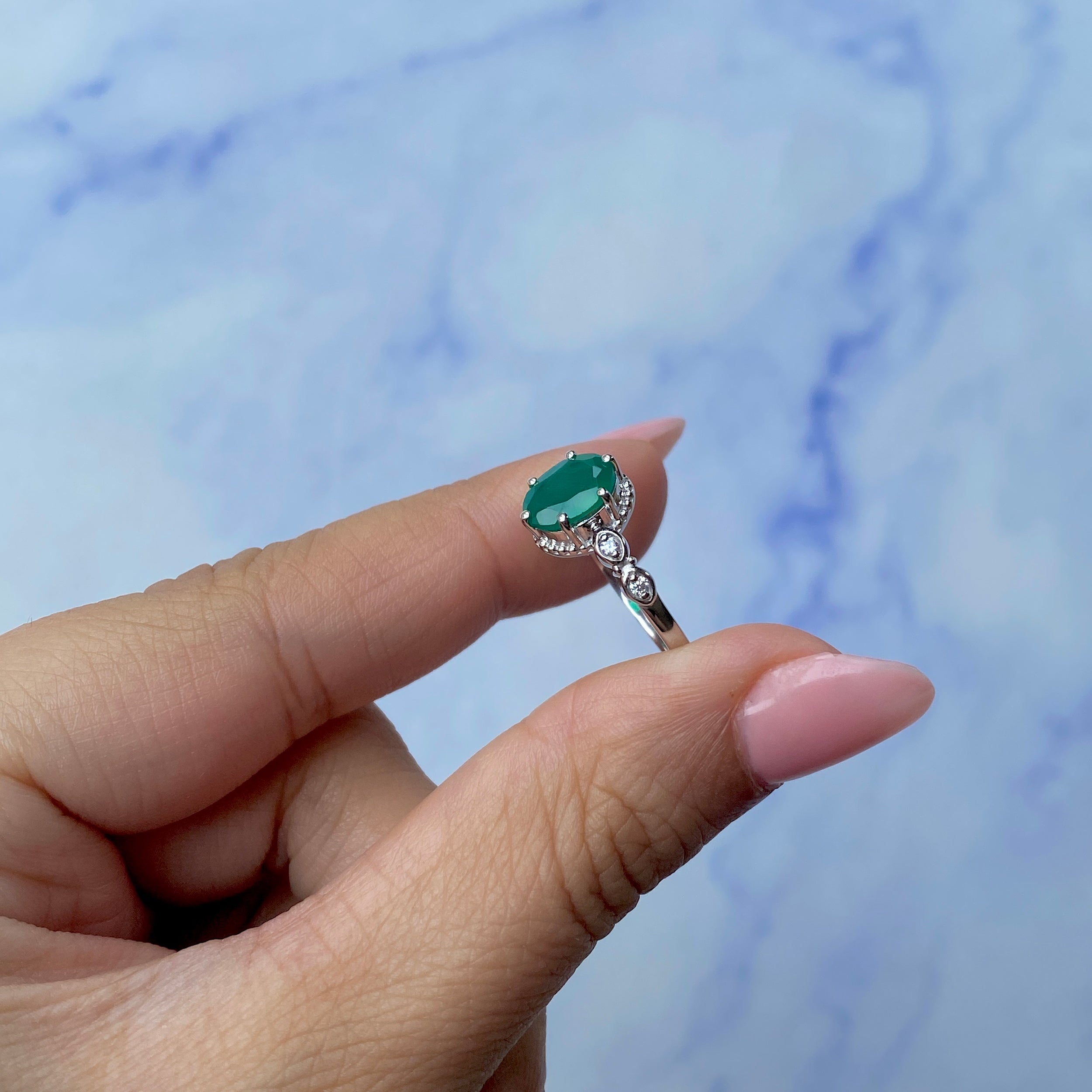 Green Onyx Ring-(GRO-SR-2182.)