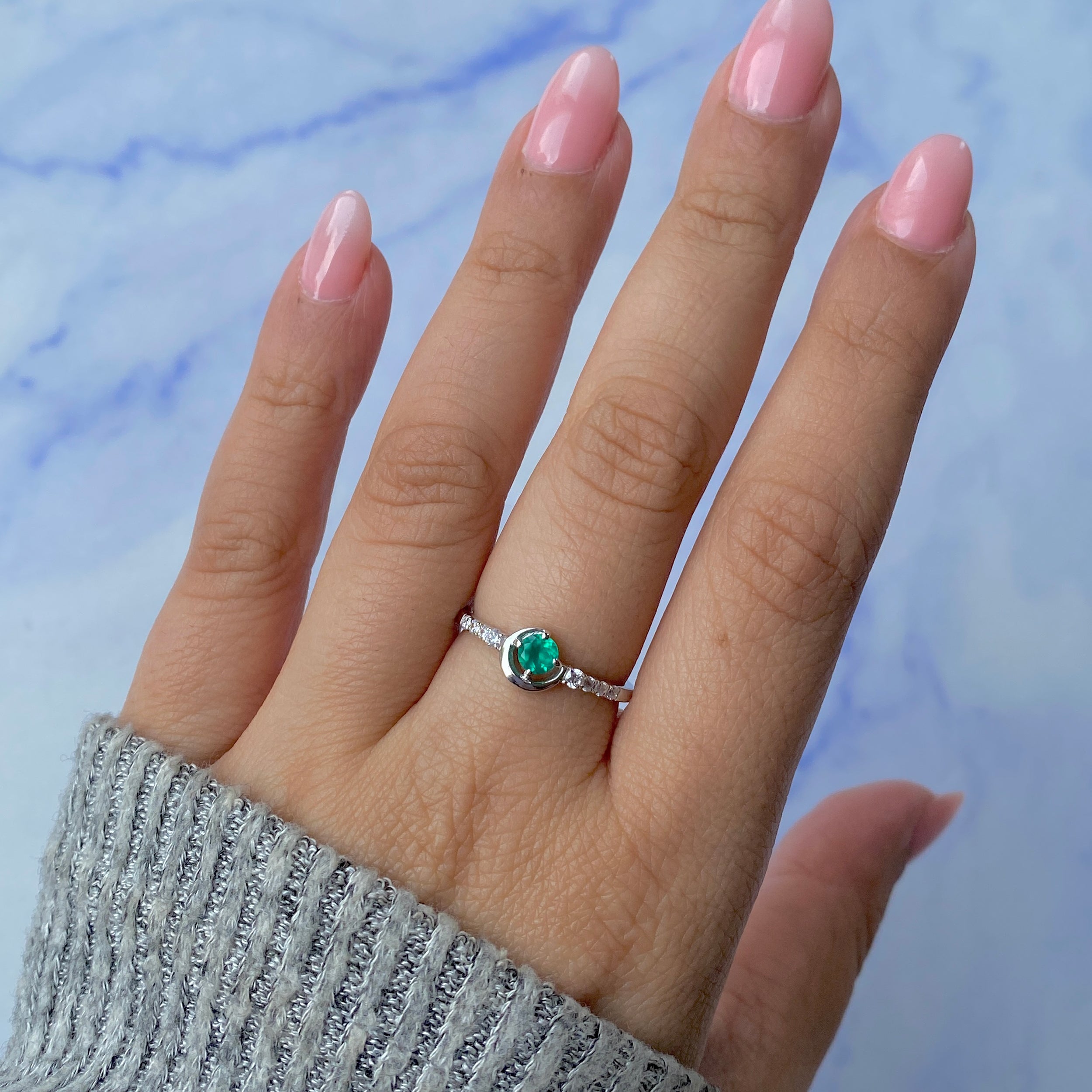 Green Onyx Ring-(GRO-SR-2292.)