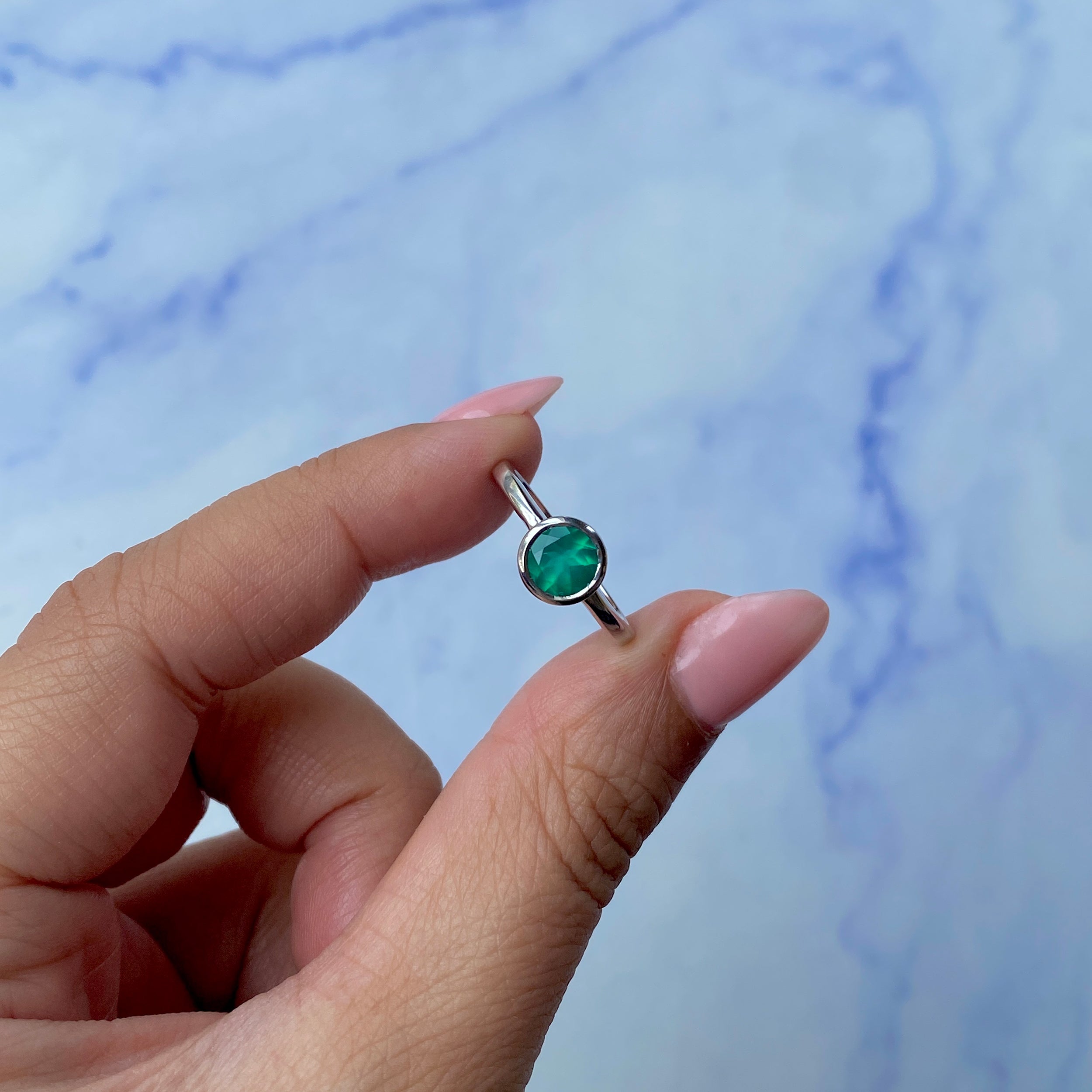 Green Onyx Ring-(GRO-SR-237.)