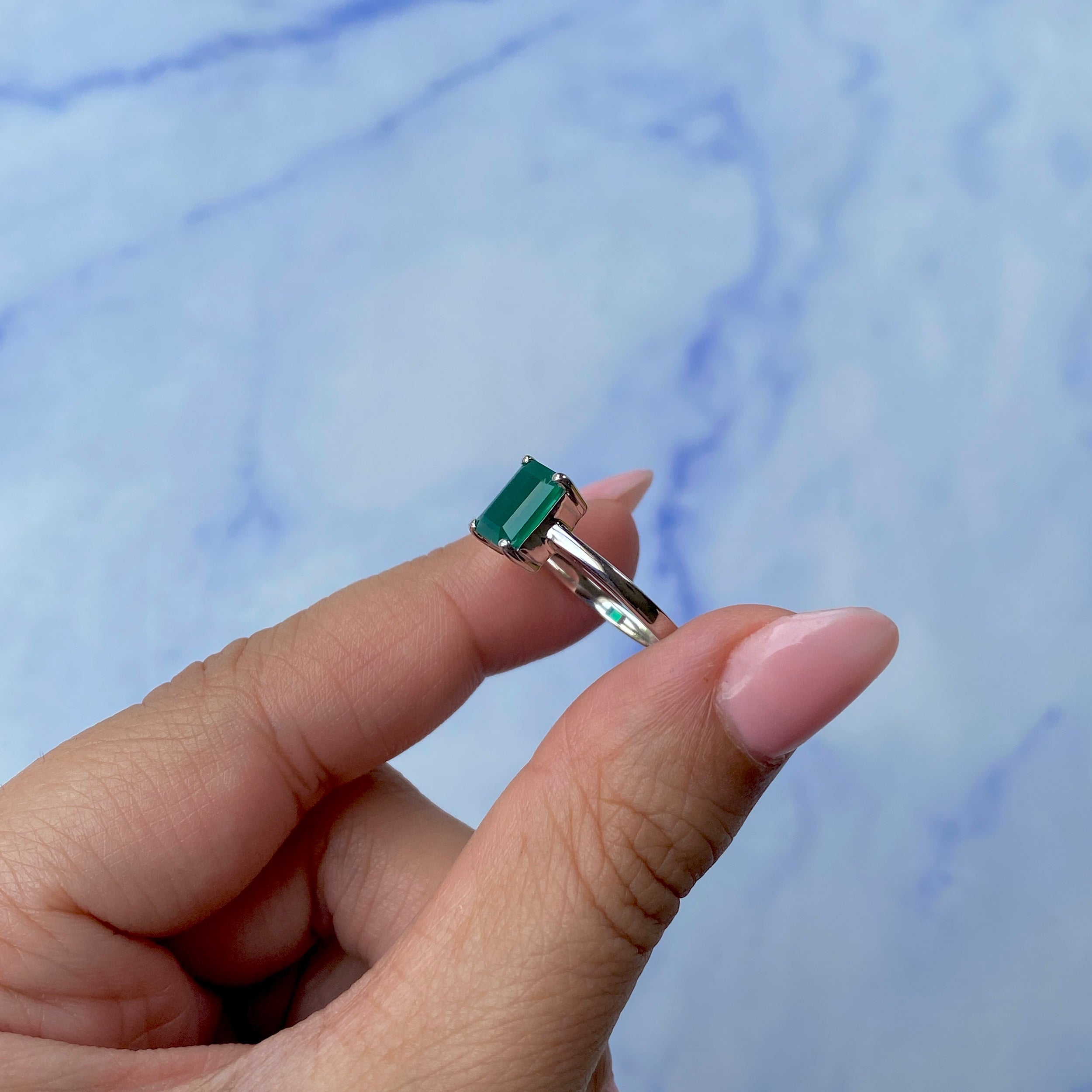 Green Onyx Ring-(GRO-SR-247.)
