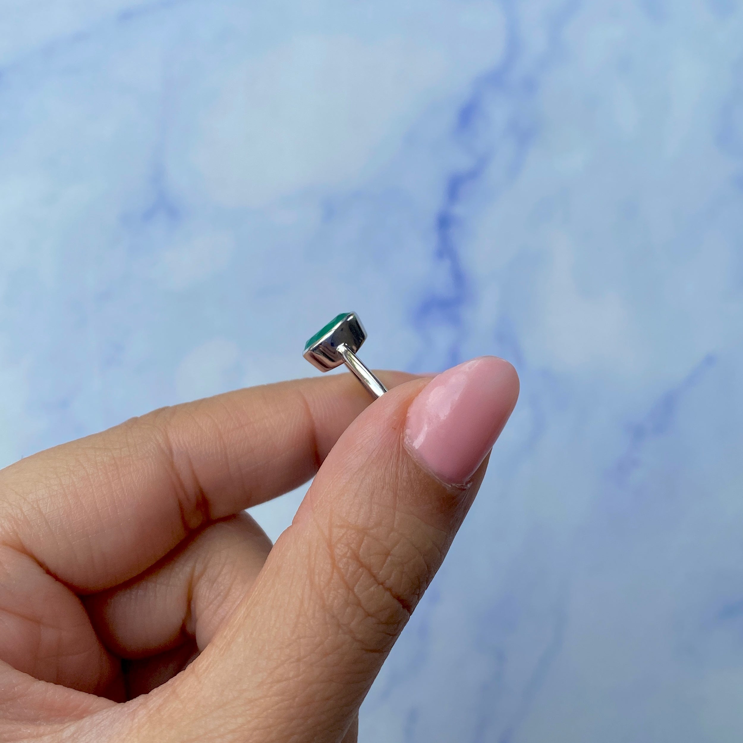 Green Onyx Ring-(GRO-SR-248.)