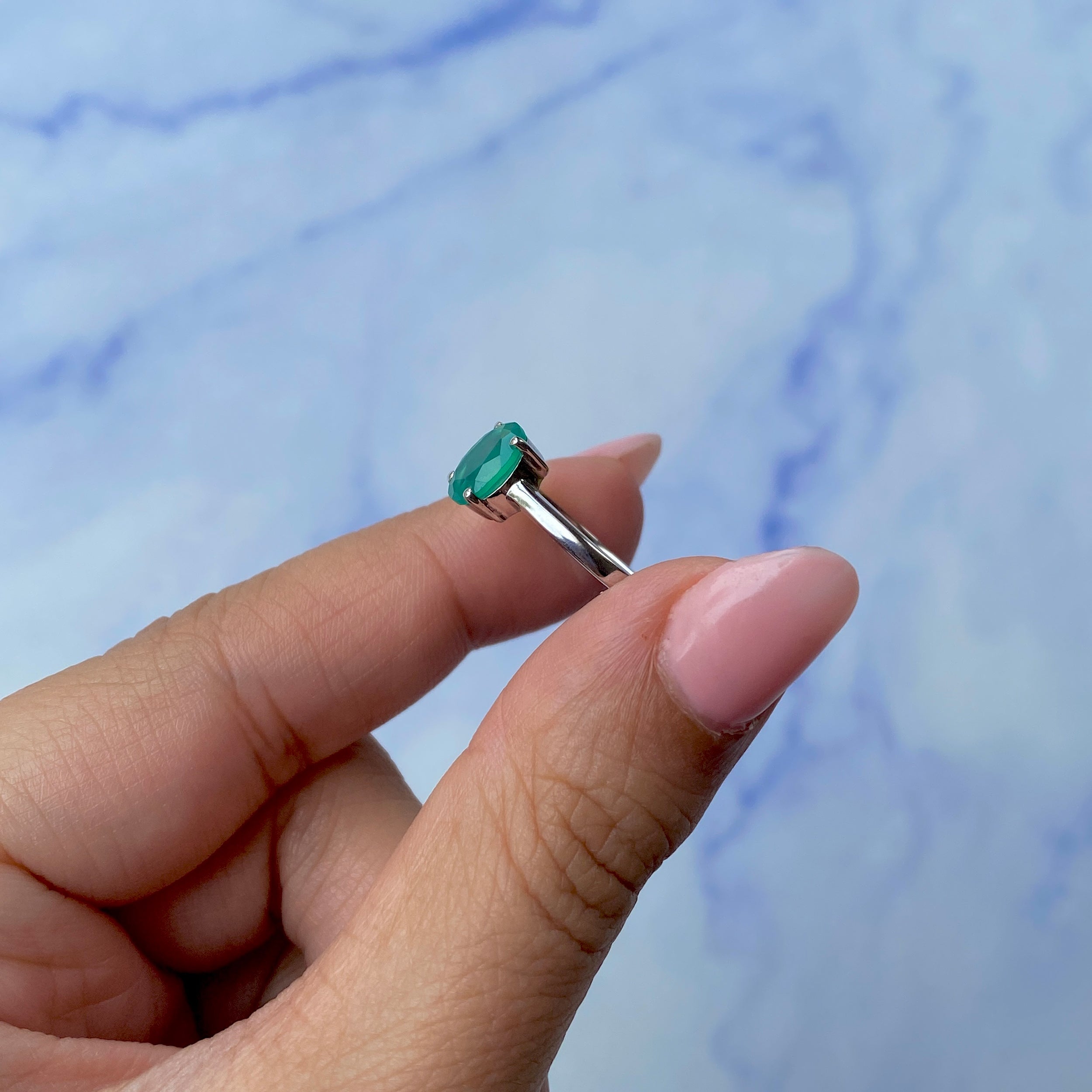 Green Onyx Ring-(GRO-SR-249.)