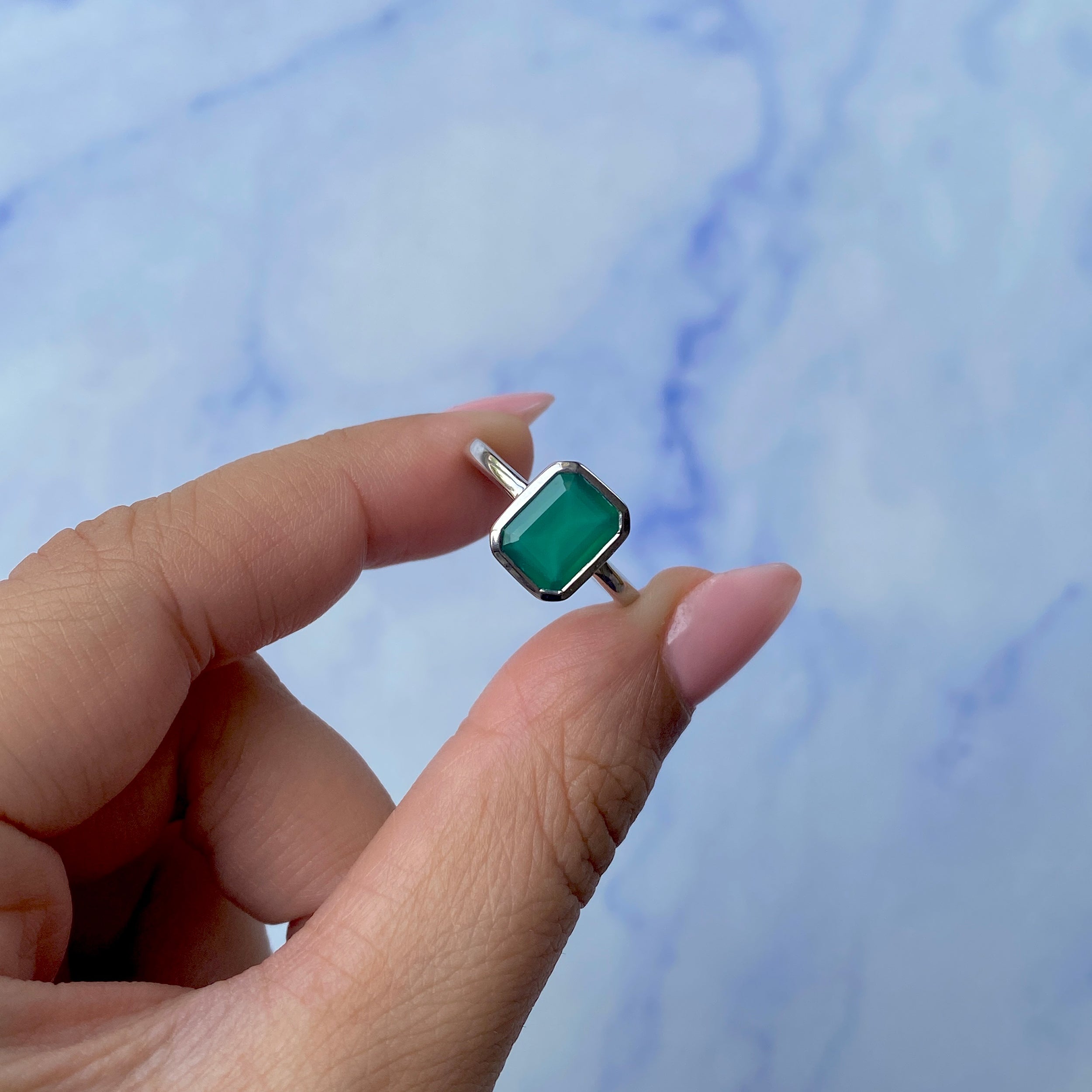 Green Onyx Ring-(GRO-SR-250.)