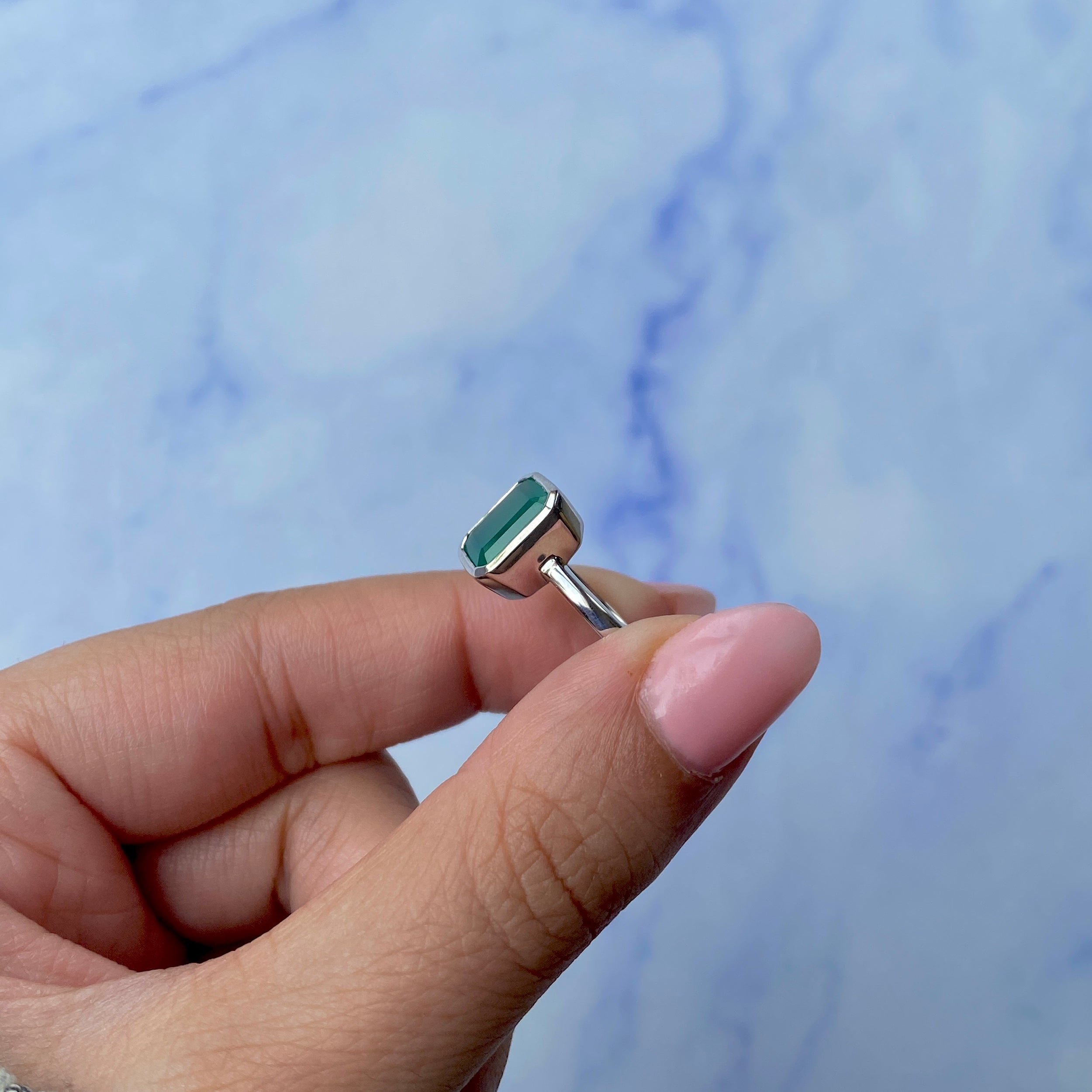 Green Onyx Ring-(GRO-SR-250.)