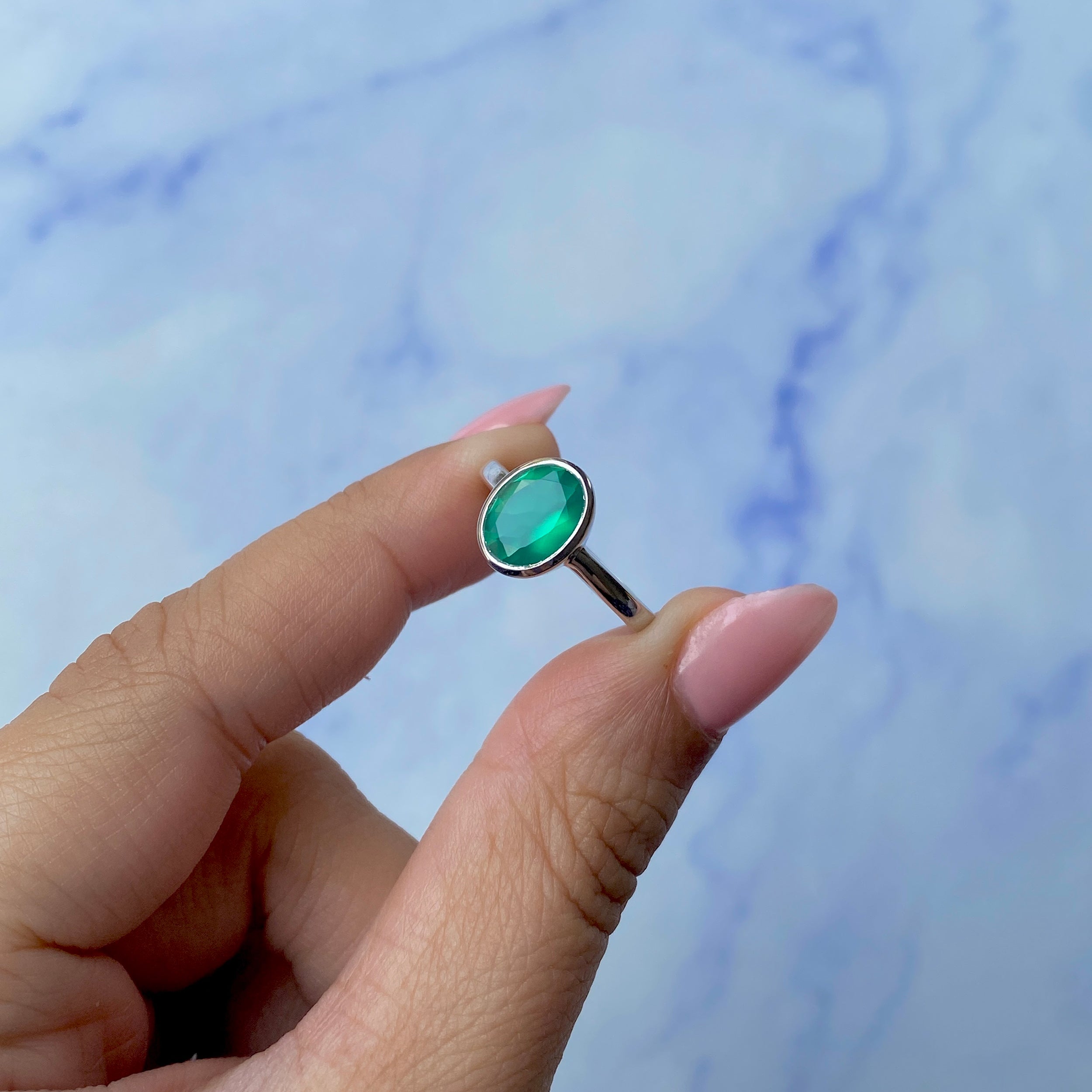 Green Onyx Ring-(GRO-SR-251.)