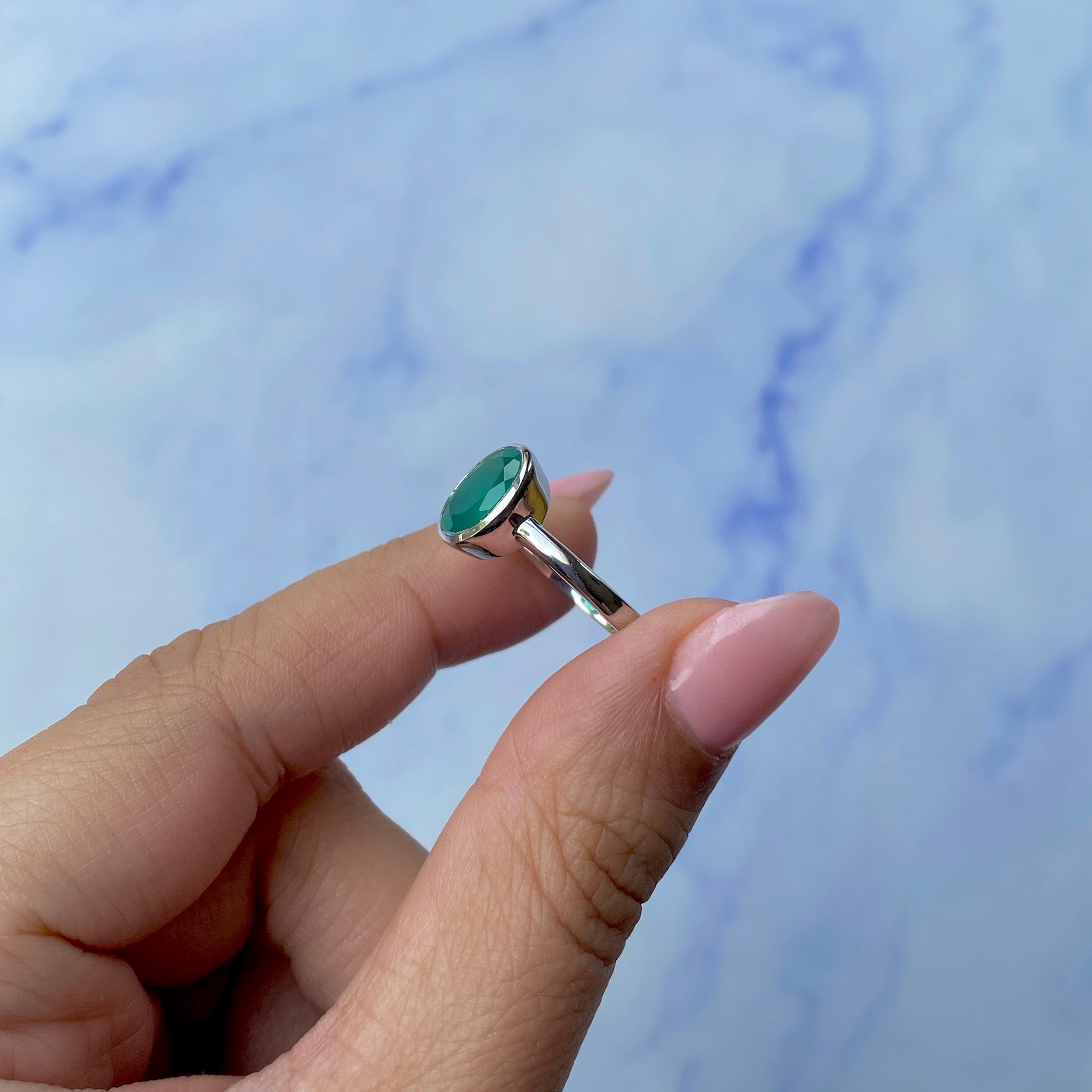 Green Onyx Ring-(GRO-SR-251.)