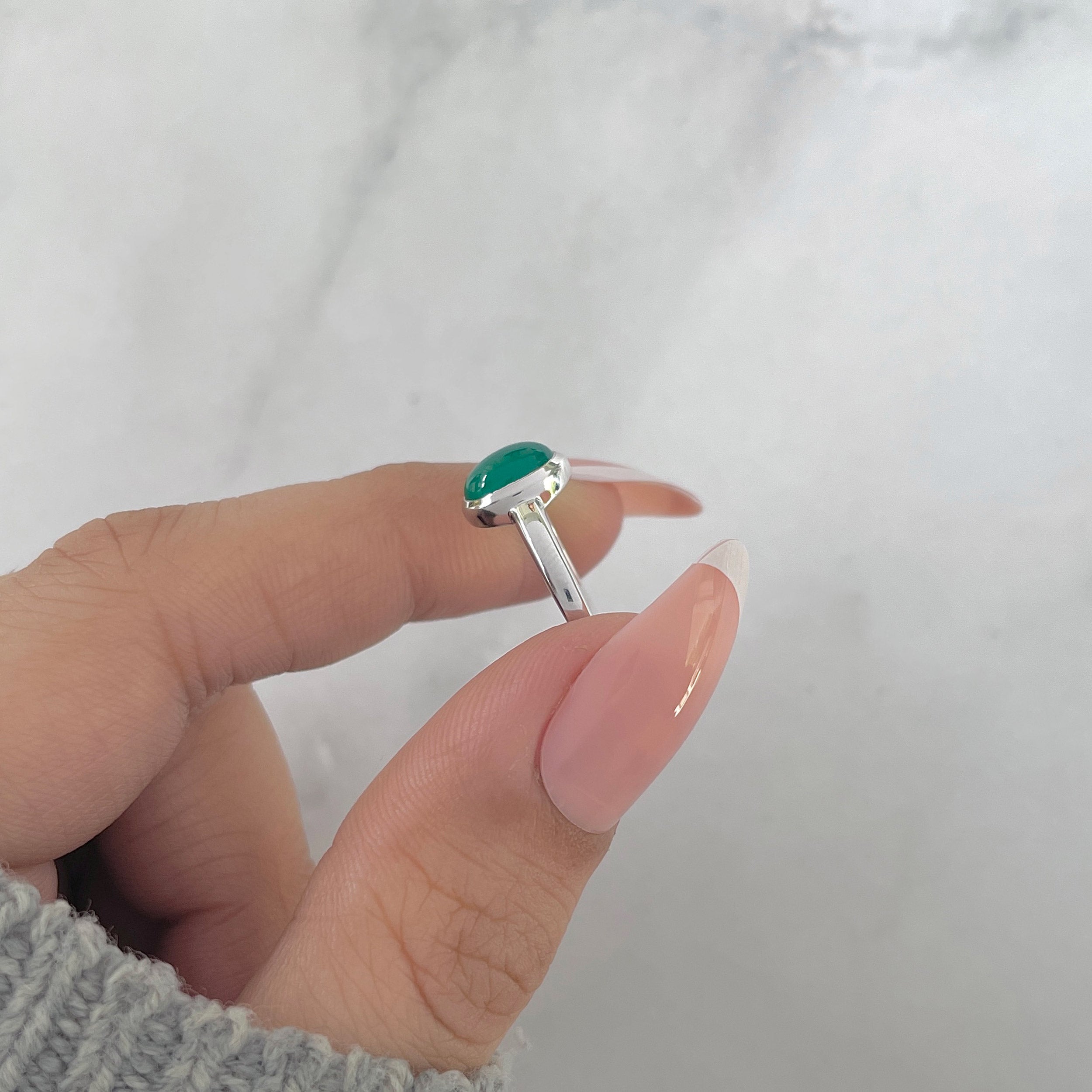 Green Onyx Ring-(GRO-SR-2513.)