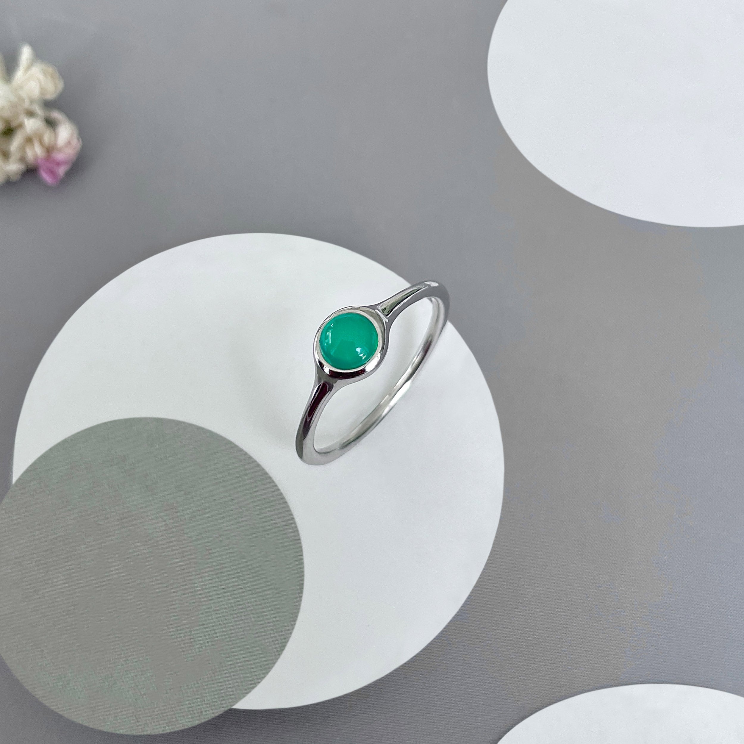 Green Onyx Ring-(GRO-SR-2528.)