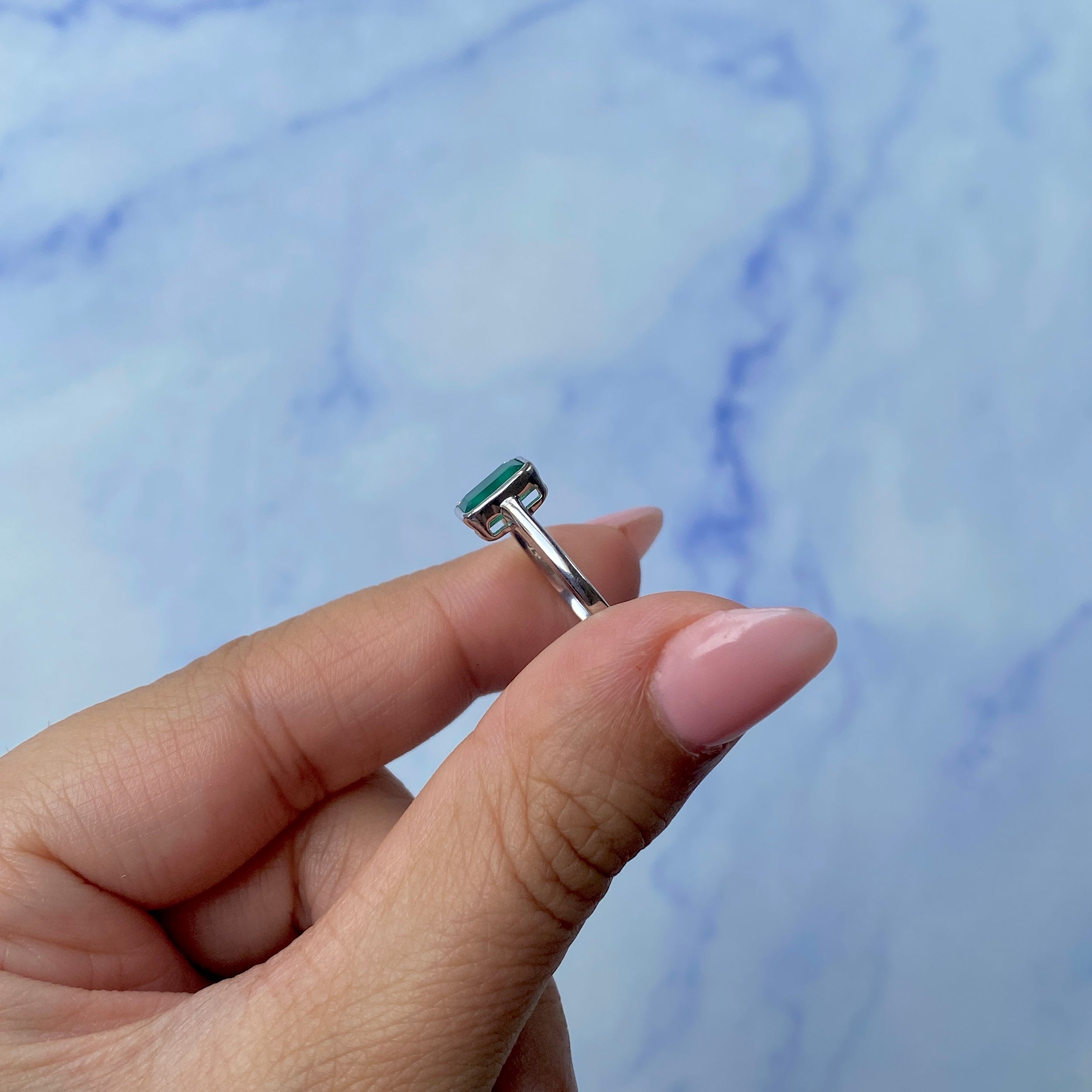 Green Onyx Ring-(GRO-SR-2765.)