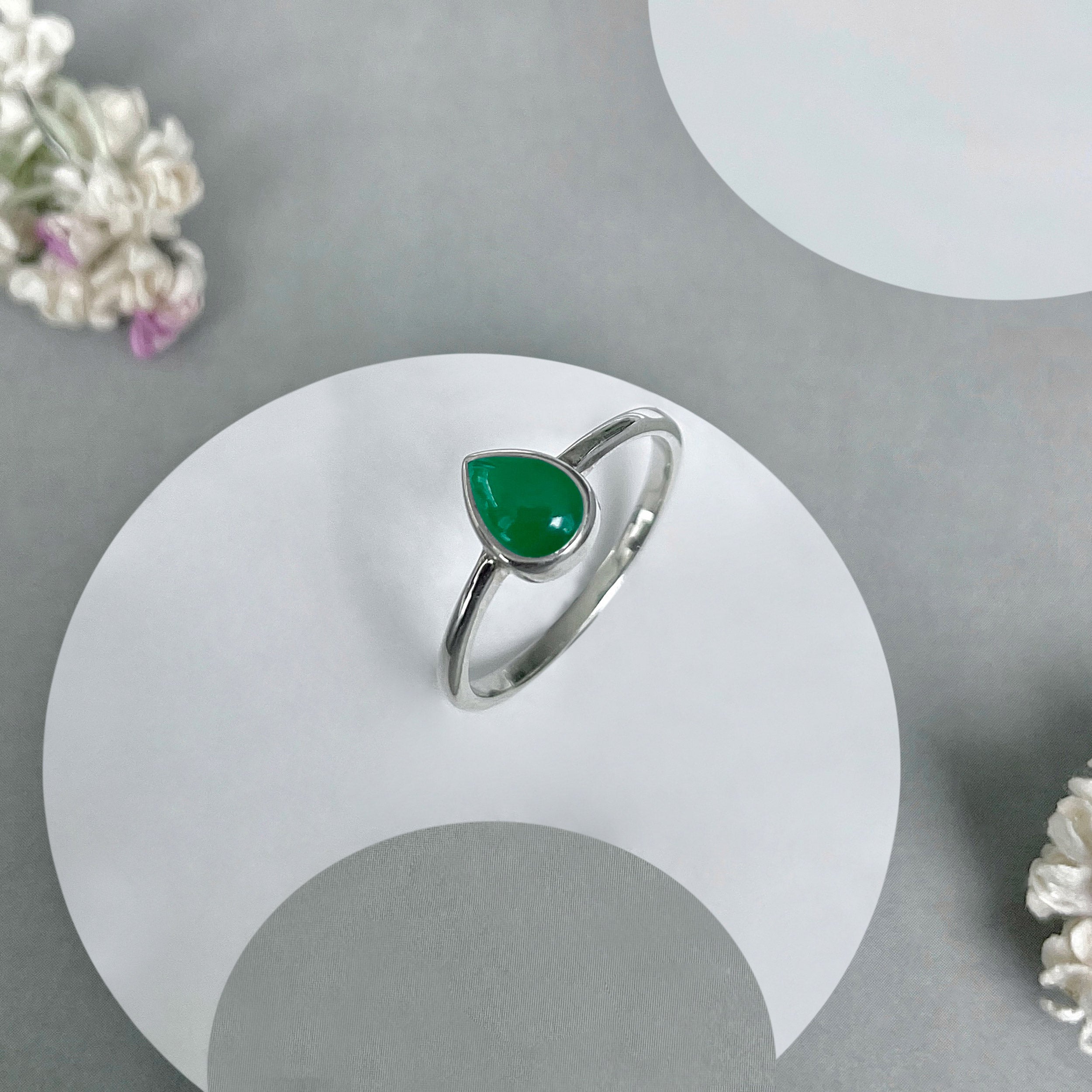 Green Onyx Ring-(GRO-SR-2835.)