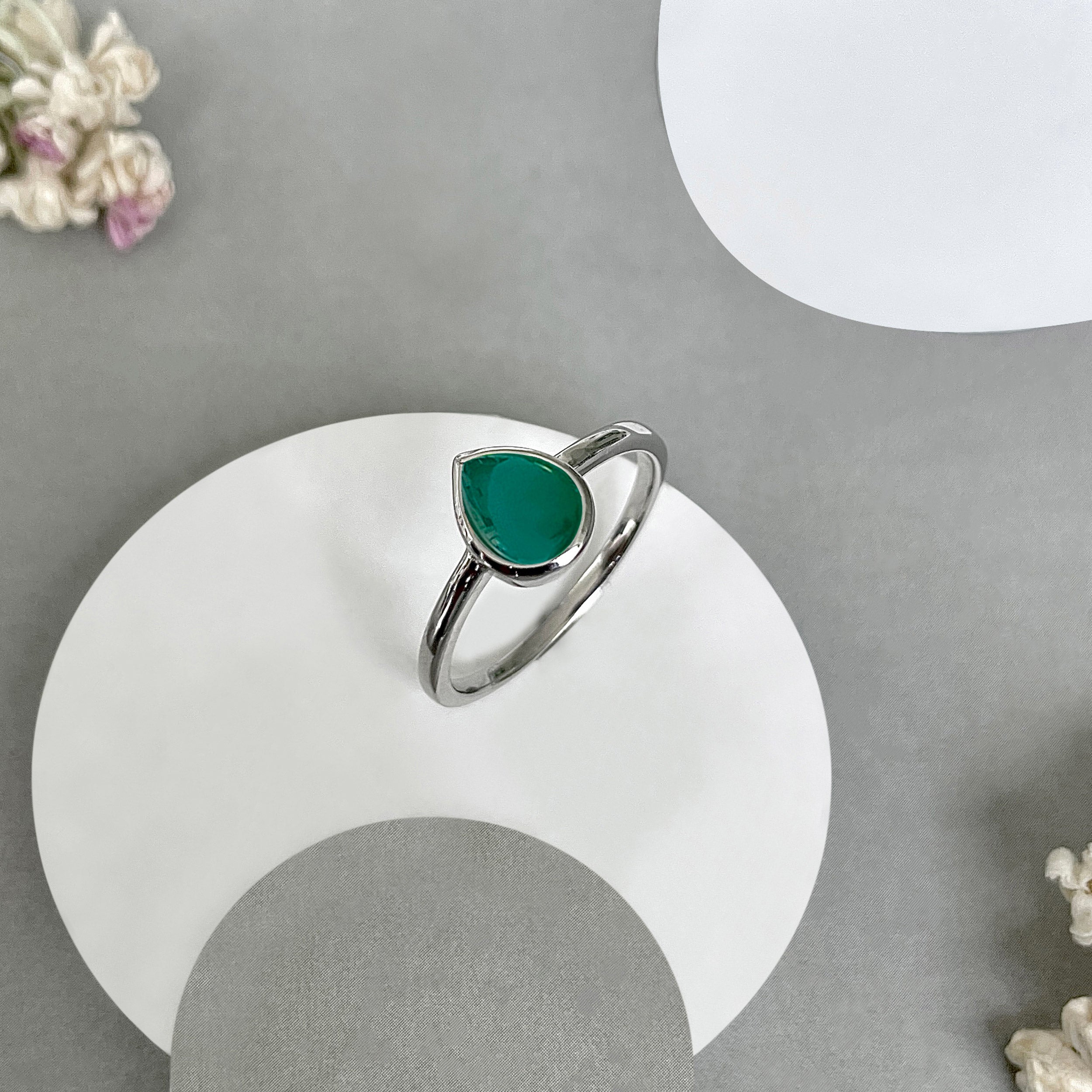Green Onyx Ring-(GRO-SR-2838.)