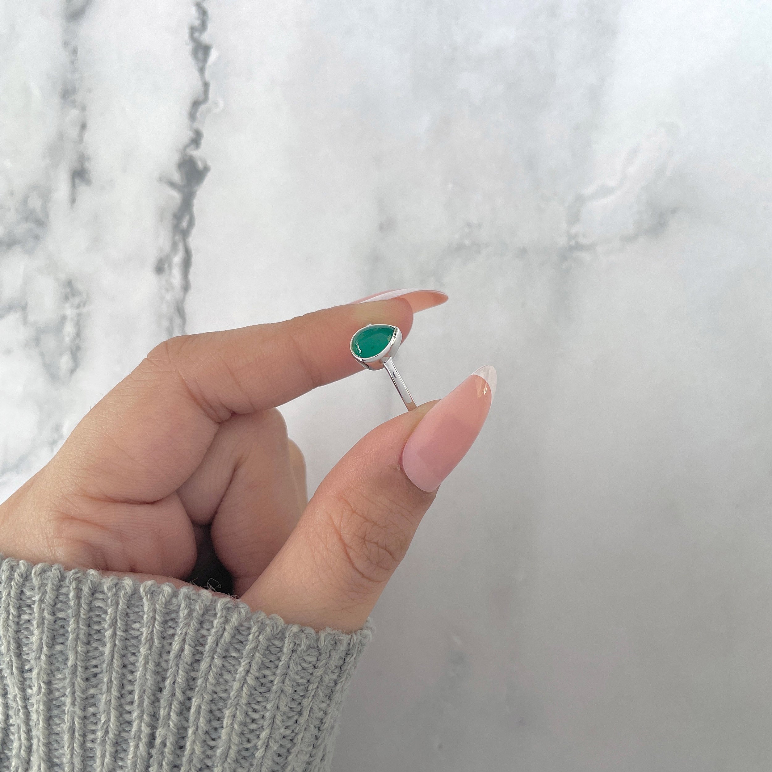 Green Onyx Ring-(GRO-SR-2838.)