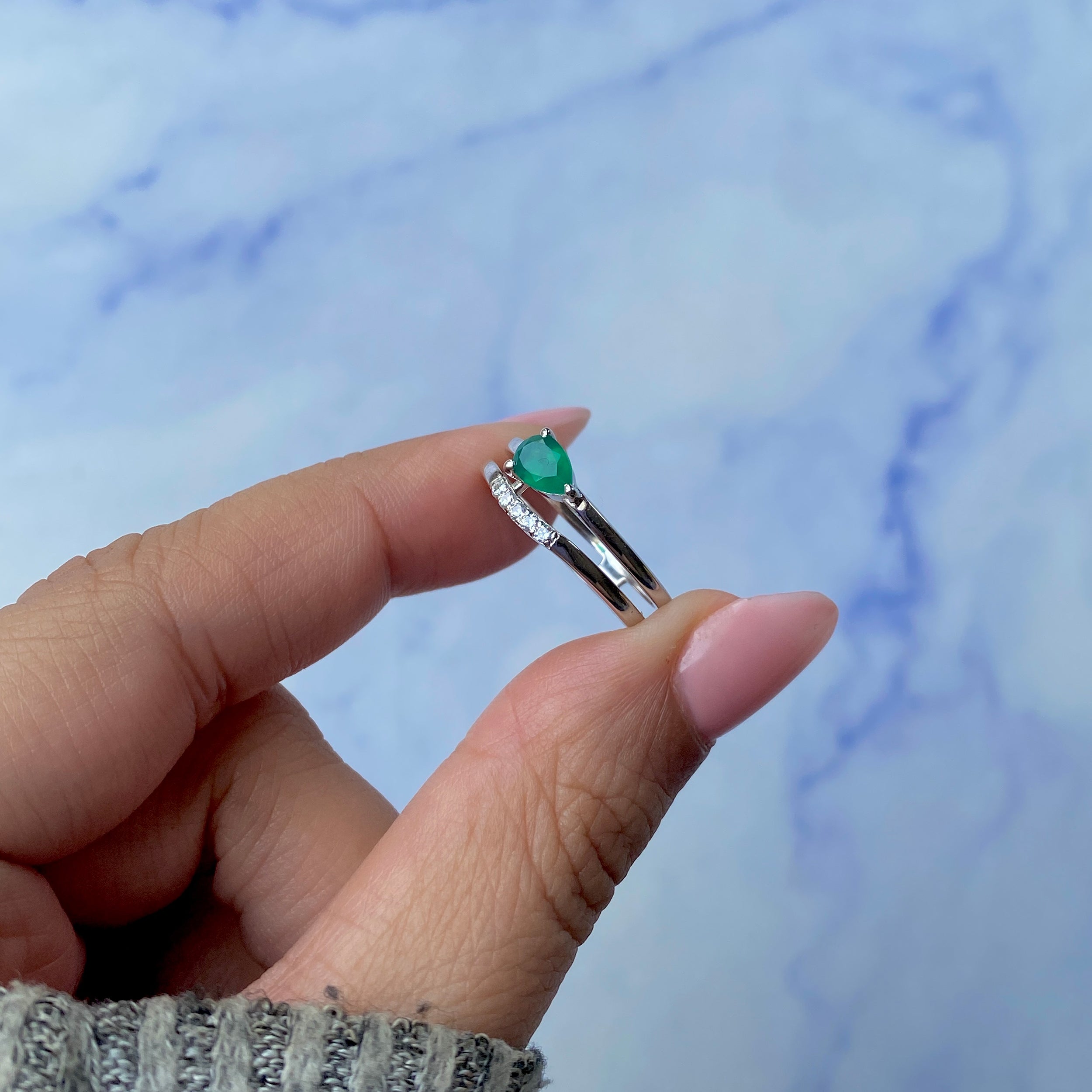 Green Onyx Ring-(GRO-SR-2862.)