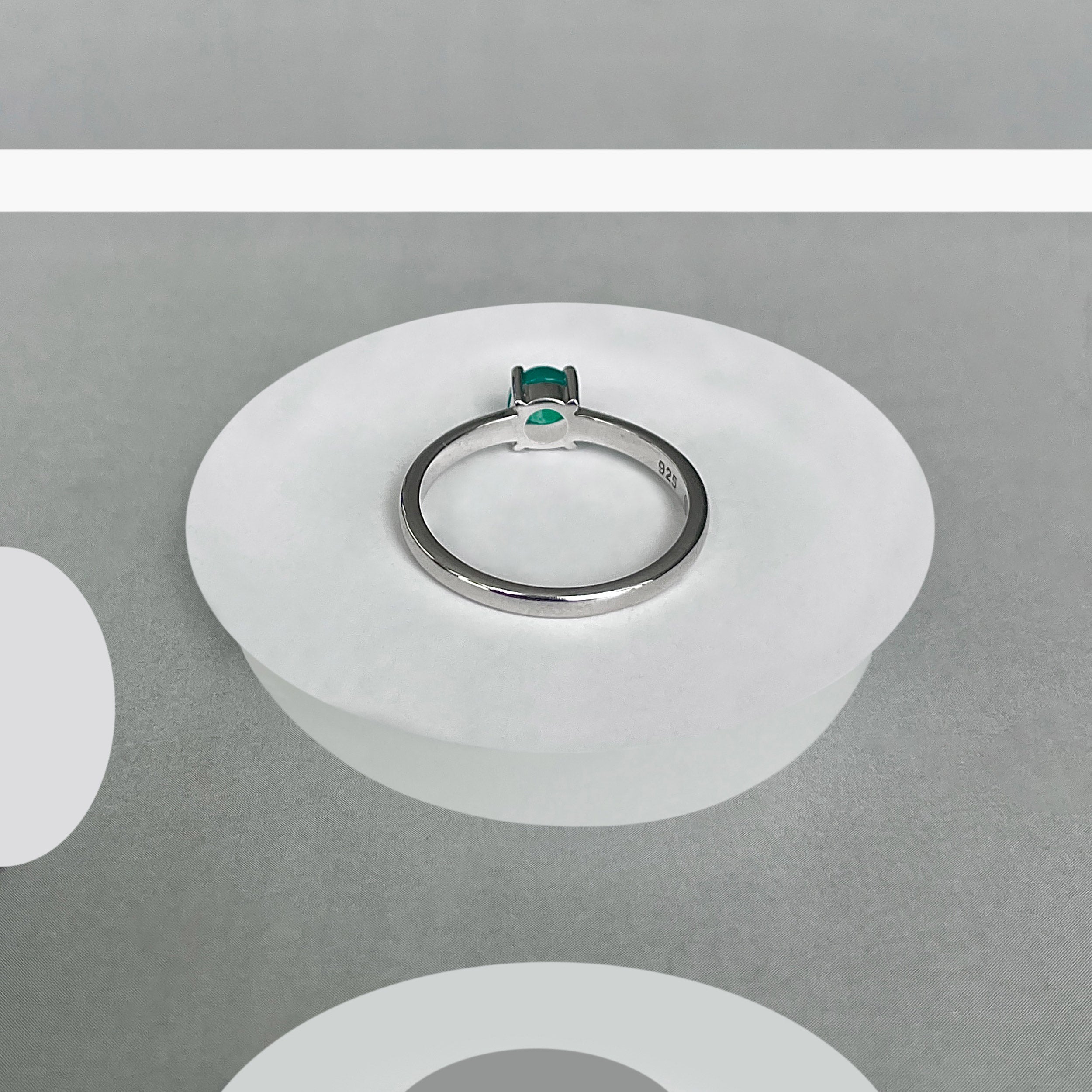 Green Onyx Ring-(GRO-SR-3030.)