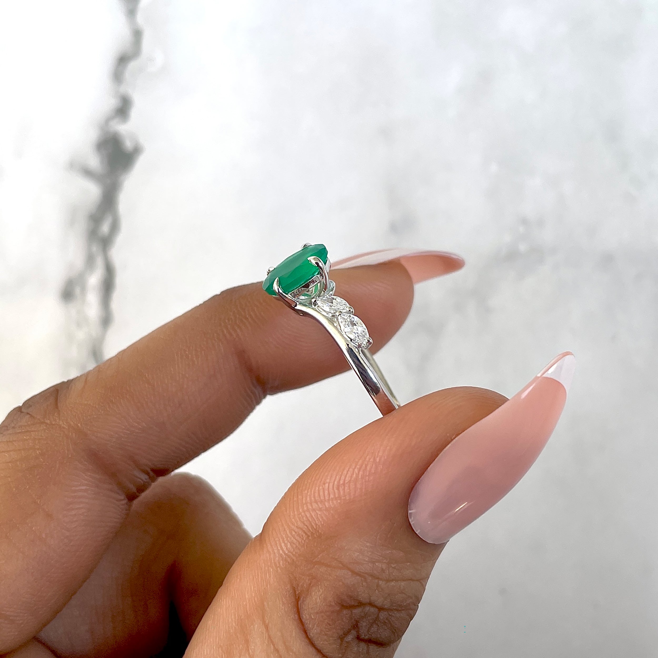 Green Onyx Ring-(GRO-SR-3163.)