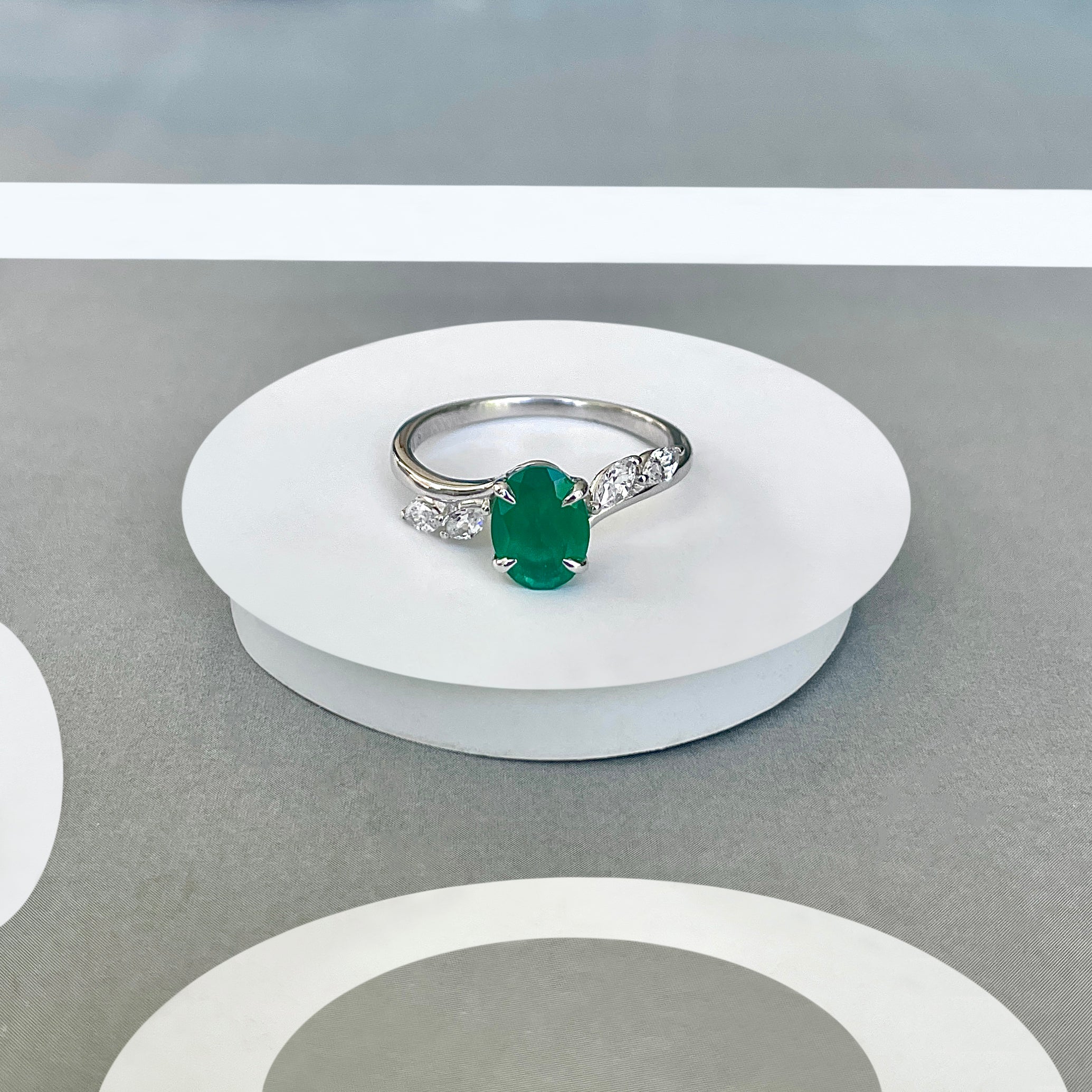 Green Onyx Ring-(GRO-SR-3163.)