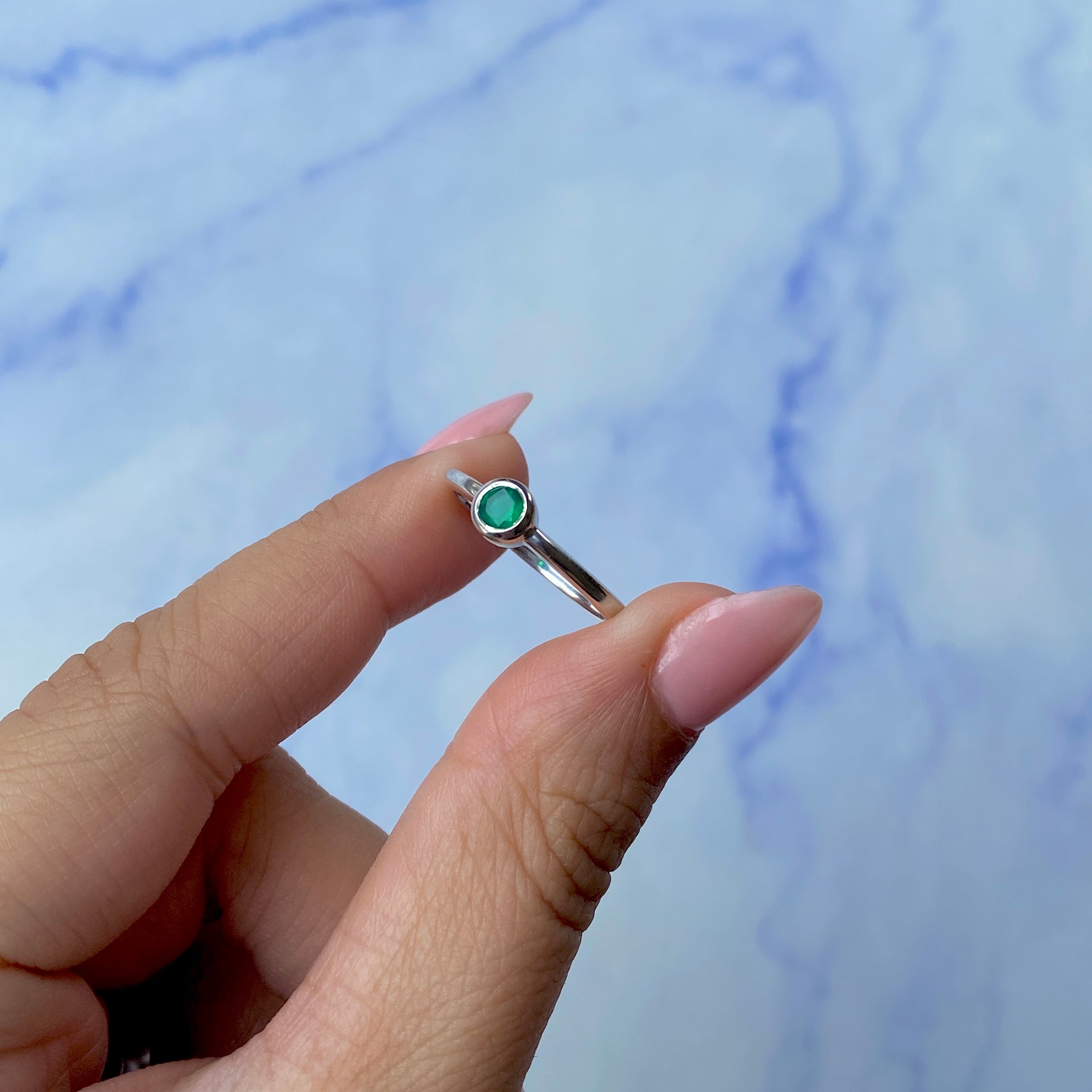 Green Onyx Ring-(GRO-SR-3229.)