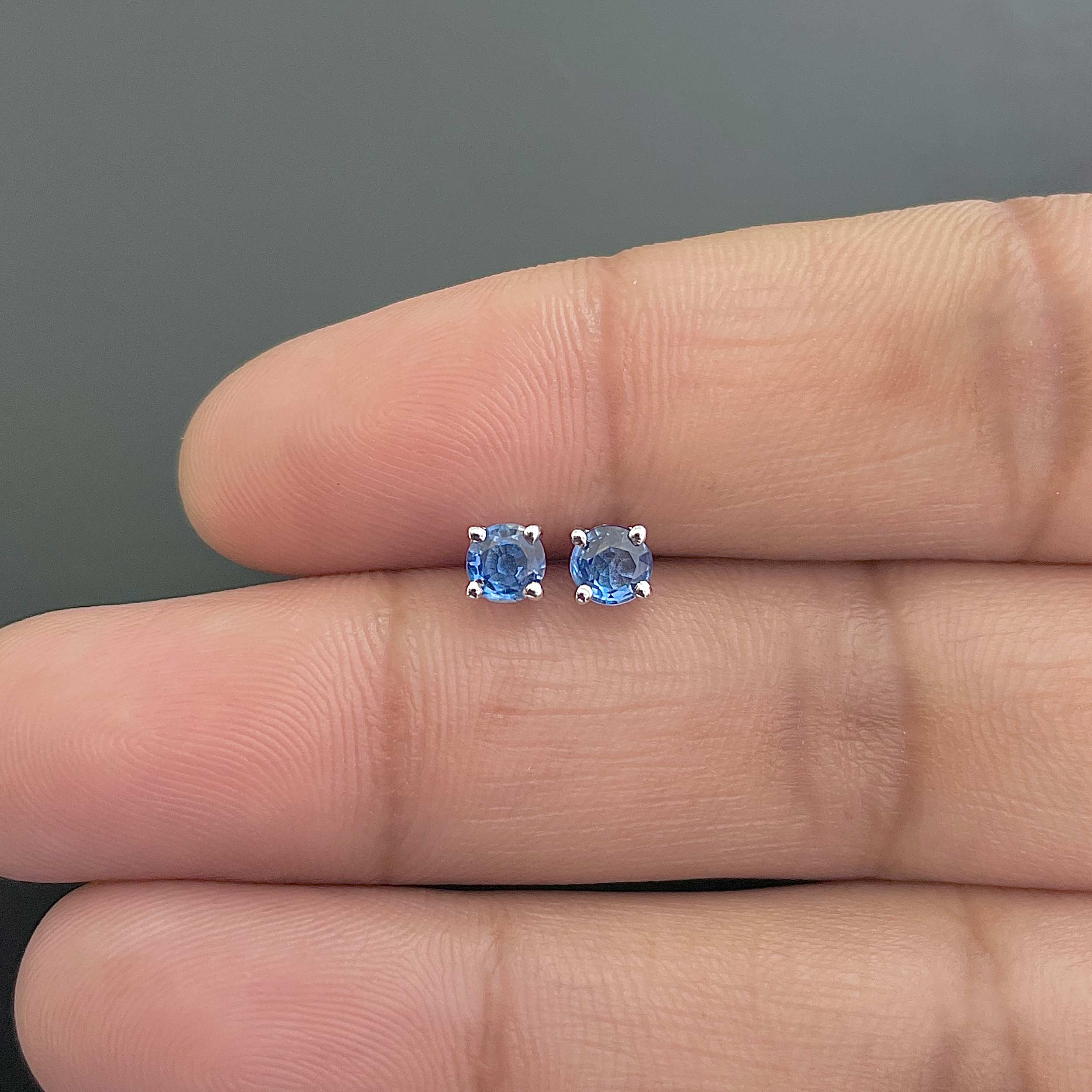 Kyanite Stud Earrings-(KYN-SE-1023.)
