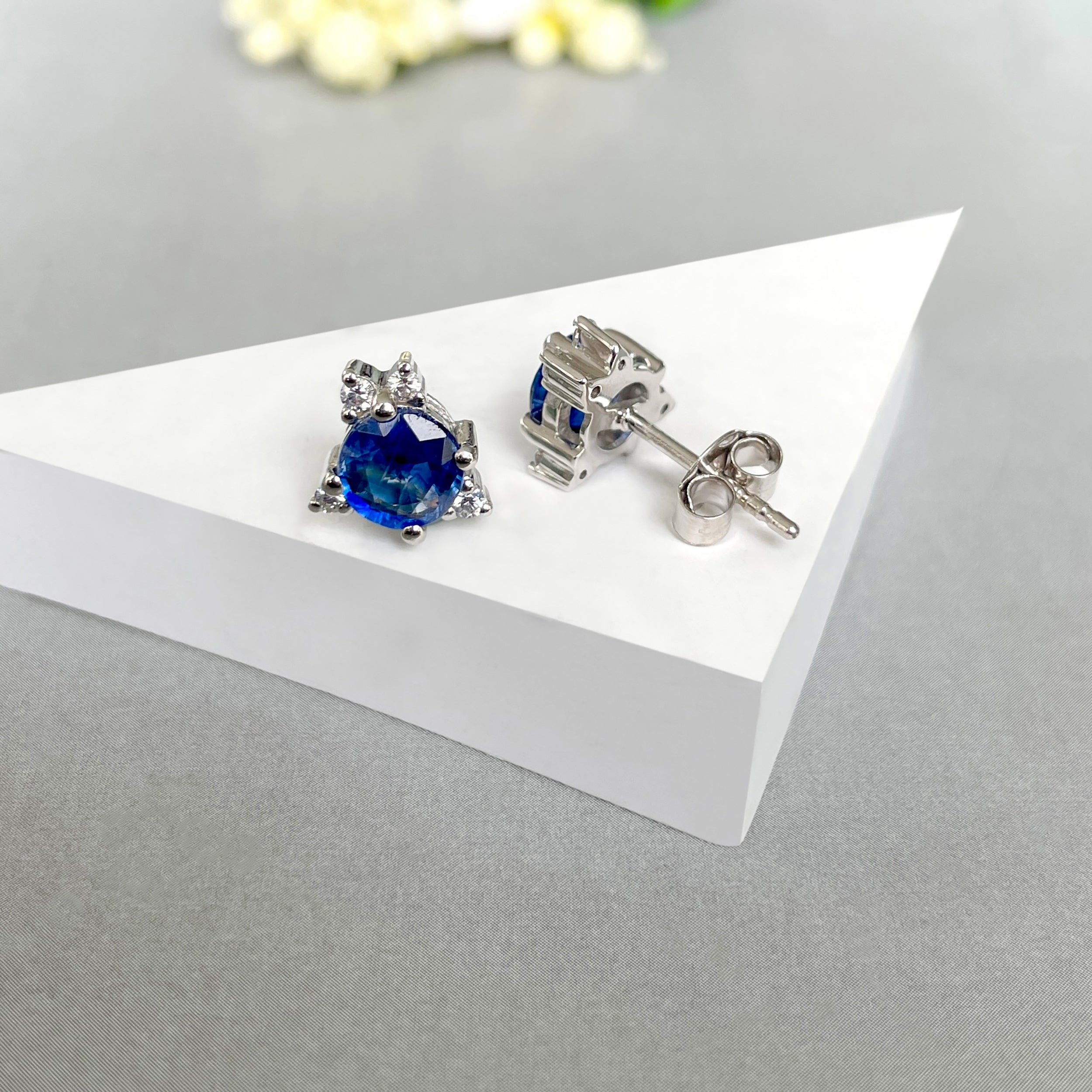 Kyanite Stud Earrings-(KYN-SE-1260.)
